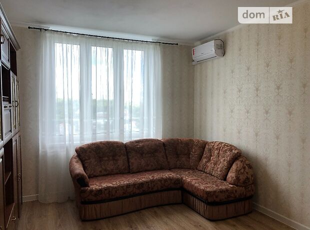 двухкомнатная квартира с мебелью в Киеве, район Голосеевский, на пер. Ясиноватский 10 в аренду на долгий срок помесячно фото 1