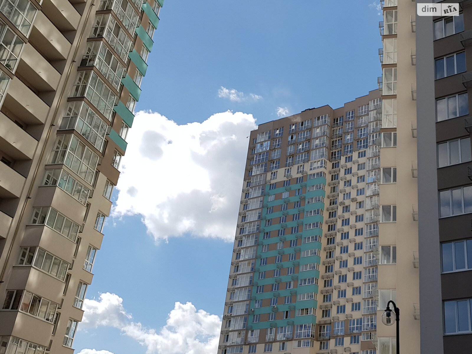 трикімнатна квартира з ремонтом в Києві, район Голосіївський, на вул. Академіка Заболотного в довготривалу оренду помісячно фото 1 трикімнатна квартира з ремонтом в Києві, район Голосіївський, на вул. Академіка Заболотного в довготривалу оренду помісячно фото 1