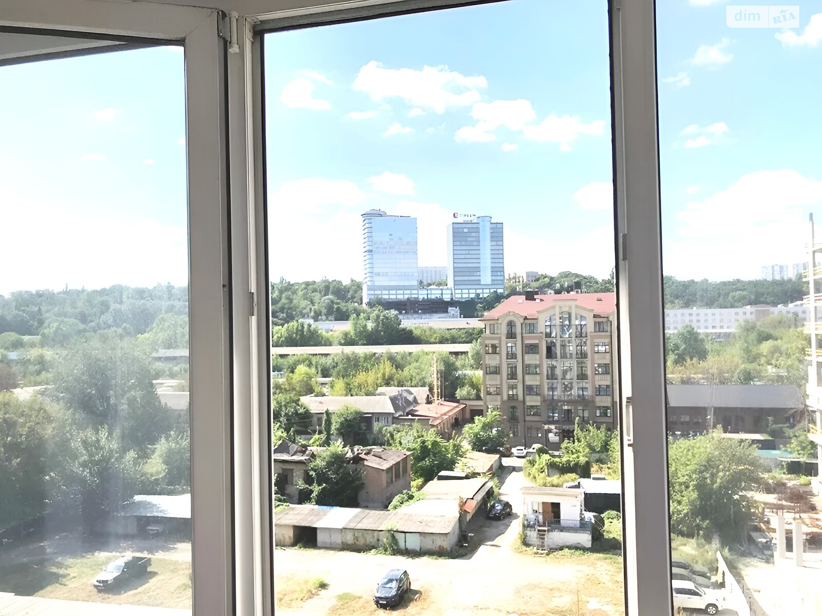 однокомнатная квартира в Киеве, район Голосеевский, на ул. Казимира Малевича 37-41 в аренду на долгий срок помесячно фото 1 однокомнатная квартира в Киеве, район Голосеевский, на ул. Казимира Малевича 37-41 в аренду на долгий срок помесячно фото 1