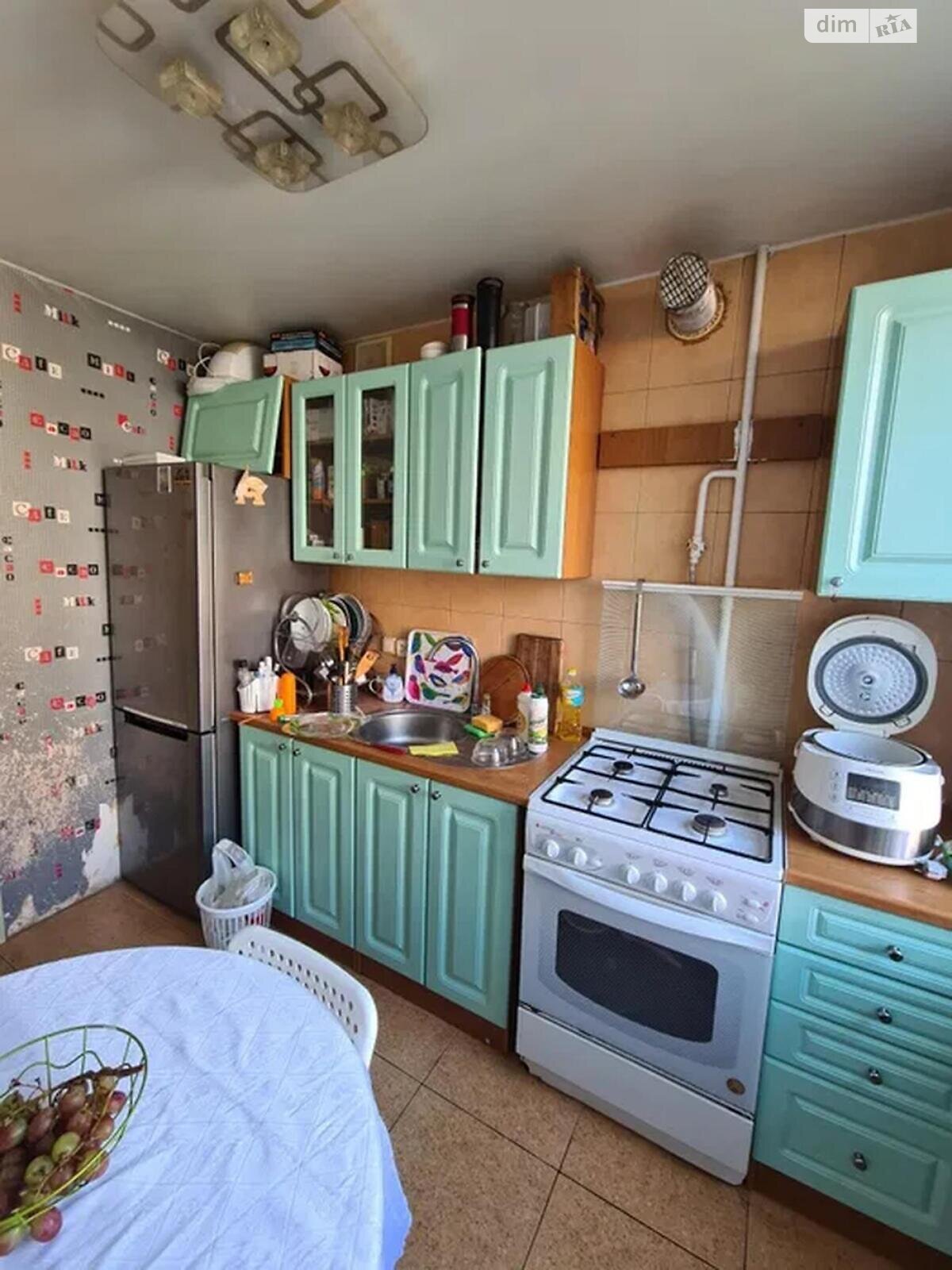 двокімнатна квартира в Києві, район Голосіївський, на просп. Червонозоряний 117 в довготривалу оренду помісячно фото 1 двокімнатна квартира в Києві, район Голосіївський, на просп. Червонозоряний 117 в довготривалу оренду помісячно фото 1