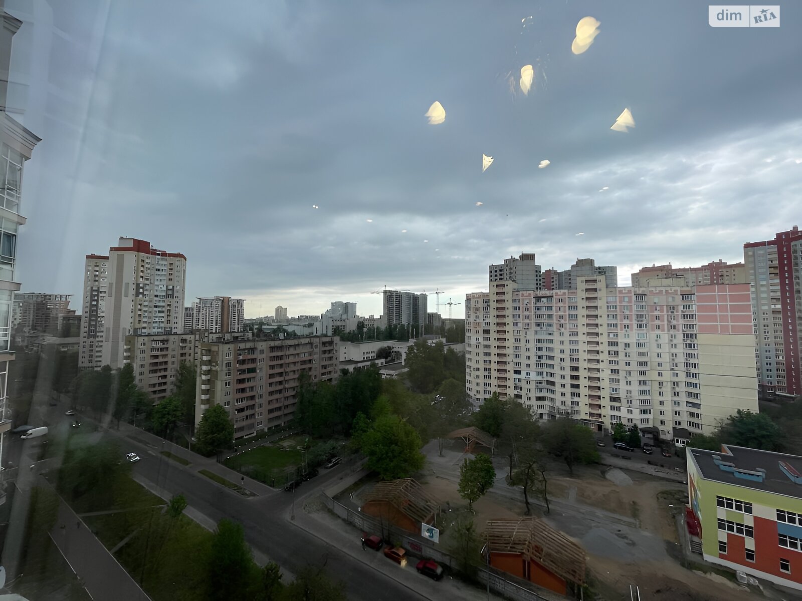 двухкомнатная квартира в Киеве, район Голосеевский, на ул. Юлии Здановской 54 в аренду на долгий срок помесячно фото 1 двухкомнатная квартира в Киеве, район Голосеевский, на ул. Юлии Здановской 54 в аренду на долгий срок помесячно фото 1