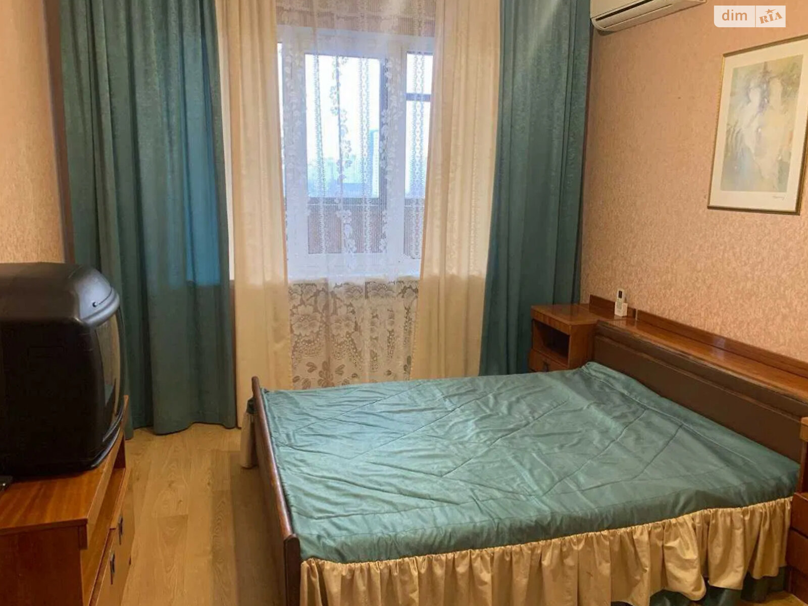 двокімнатна квартира в Києві, район Голосіївський, на вул. Лятошинського 8 в довготривалу оренду помісячно фото 1 двокімнатна квартира в Києві, район Голосіївський, на вул. Лятошинського 8 в довготривалу оренду помісячно фото 1