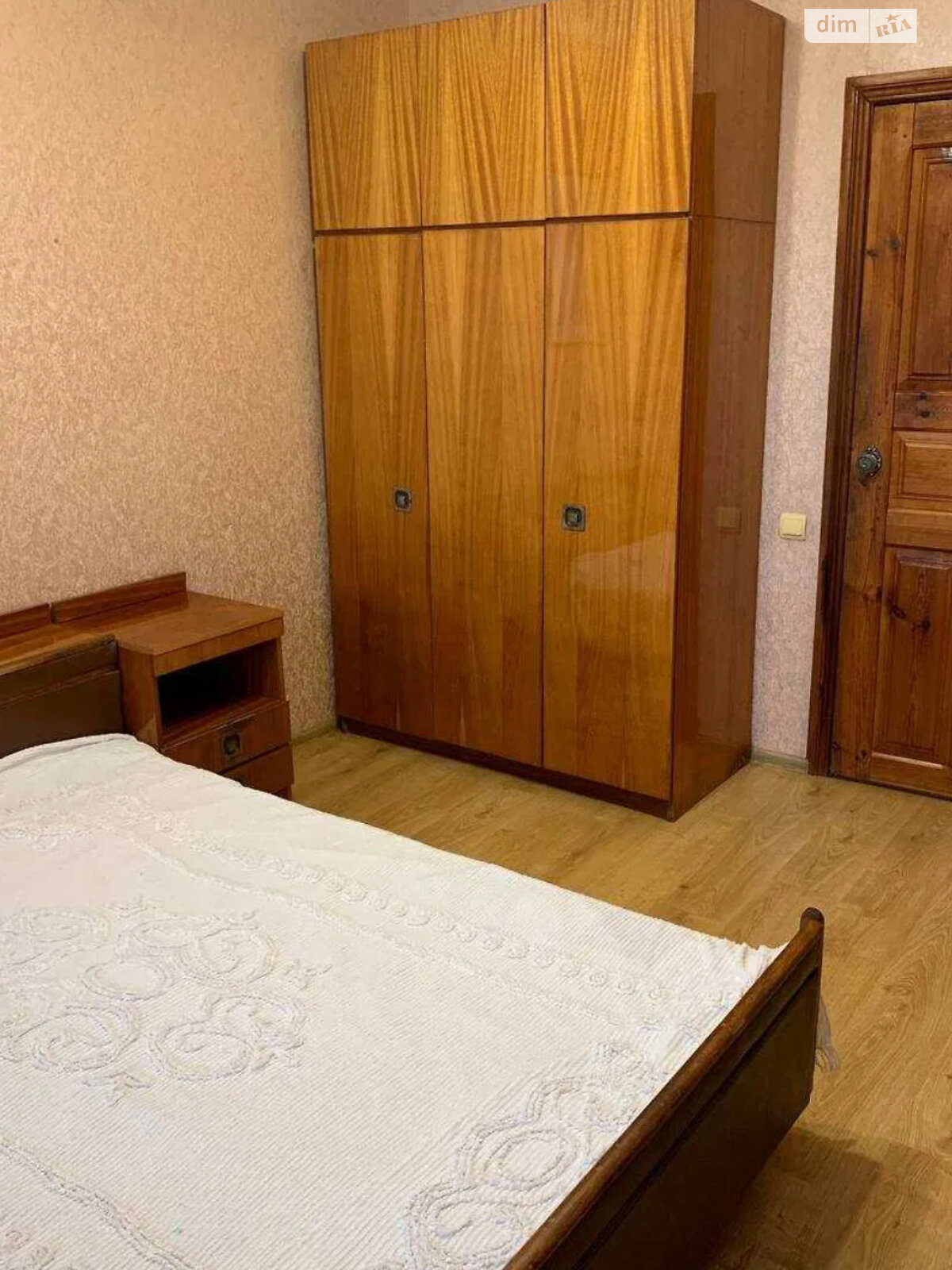 двокімнатна квартира в Києві, район Голосіївський, на вул. Лятошинського 8 в довготривалу оренду помісячно фото 1 двокімнатна квартира в Києві, район Голосіївський, на вул. Лятошинського 8 в довготривалу оренду помісячно фото 1