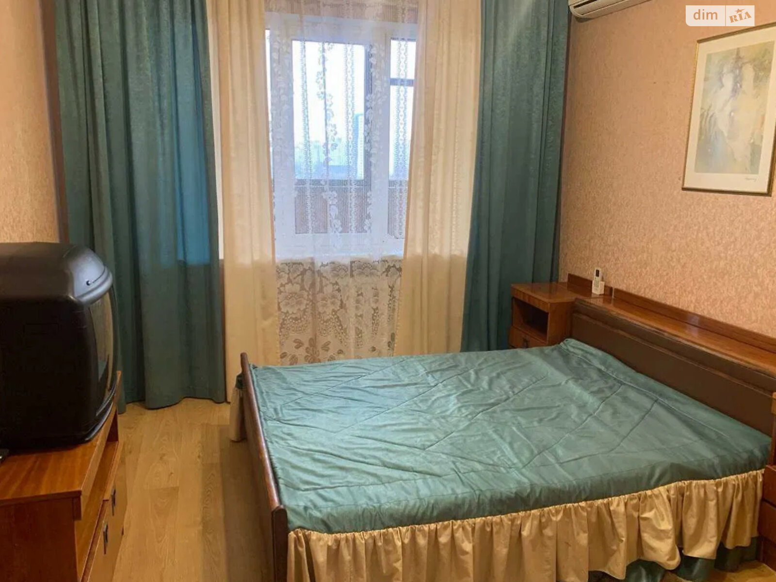 двокімнатна квартира в Києві, район Голосіївський, на вул. Лятошинського 8 в довготривалу оренду помісячно фото 1 двокімнатна квартира в Києві, район Голосіївський, на вул. Лятошинського 8 в довготривалу оренду помісячно фото 1