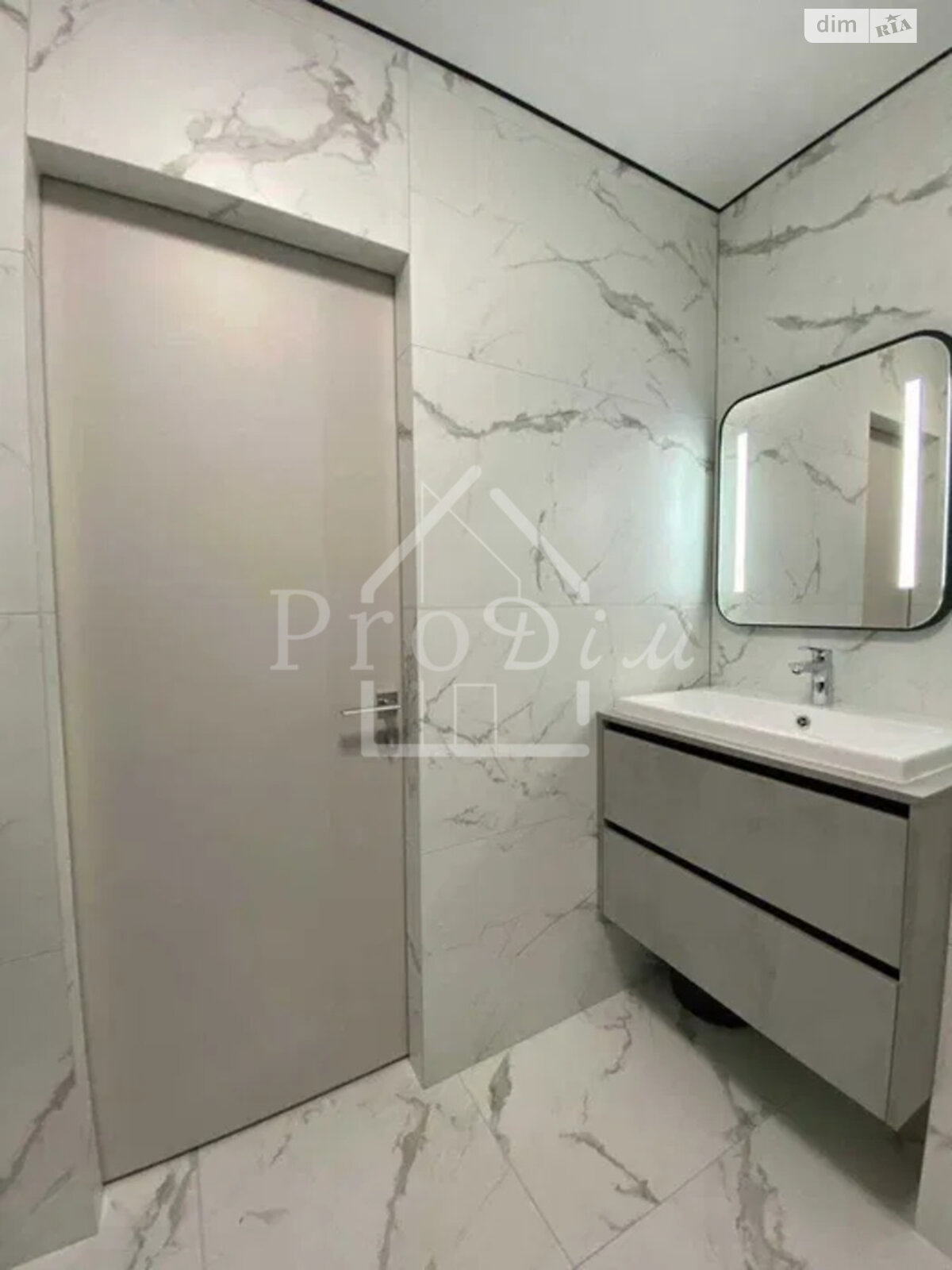 двухкомнатная квартира в Киеве, район Голосеевский, на пер. Лысогорский 20 в аренду на долгий срок помесячно фото 1 двухкомнатная квартира в Киеве, район Голосеевский, на пер. Лысогорский 20 в аренду на долгий срок помесячно фото 1