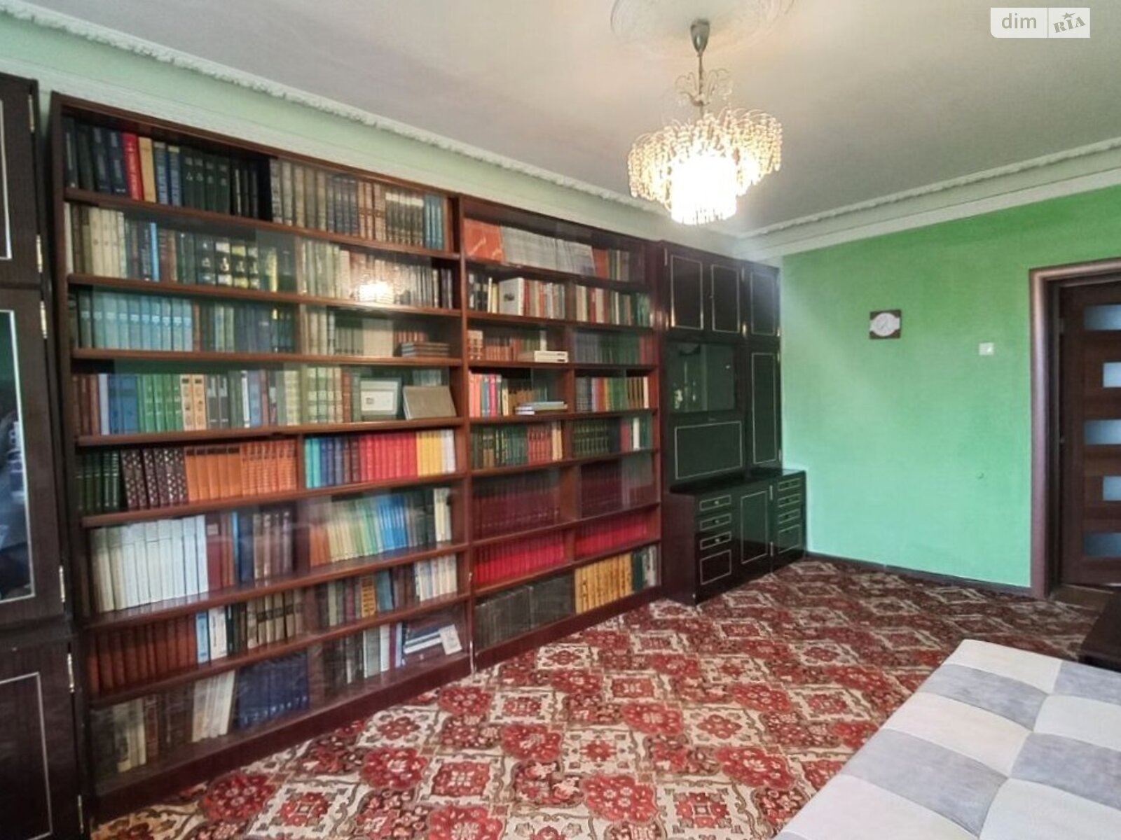 трехкомнатная квартира с мебелью в Киеве, район Голосеевский, на ул. Никольско-Ботаническая 27/29 в аренду на долгий срок помесячно фото 1 трехкомнатная квартира с мебелью в Киеве, район Голосеевский, на ул. Никольско-Ботаническая 27/29 в аренду на долгий срок помесячно фото 1