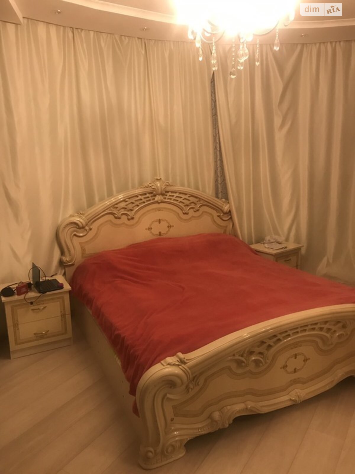 трикімнатна квартира в Києві, район Голосіївський, на вул. Михайла Максимовича 3Д в довготривалу оренду помісячно фото 1 трикімнатна квартира в Києві, район Голосіївський, на вул. Михайла Максимовича 3Д в довготривалу оренду помісячно фото 1