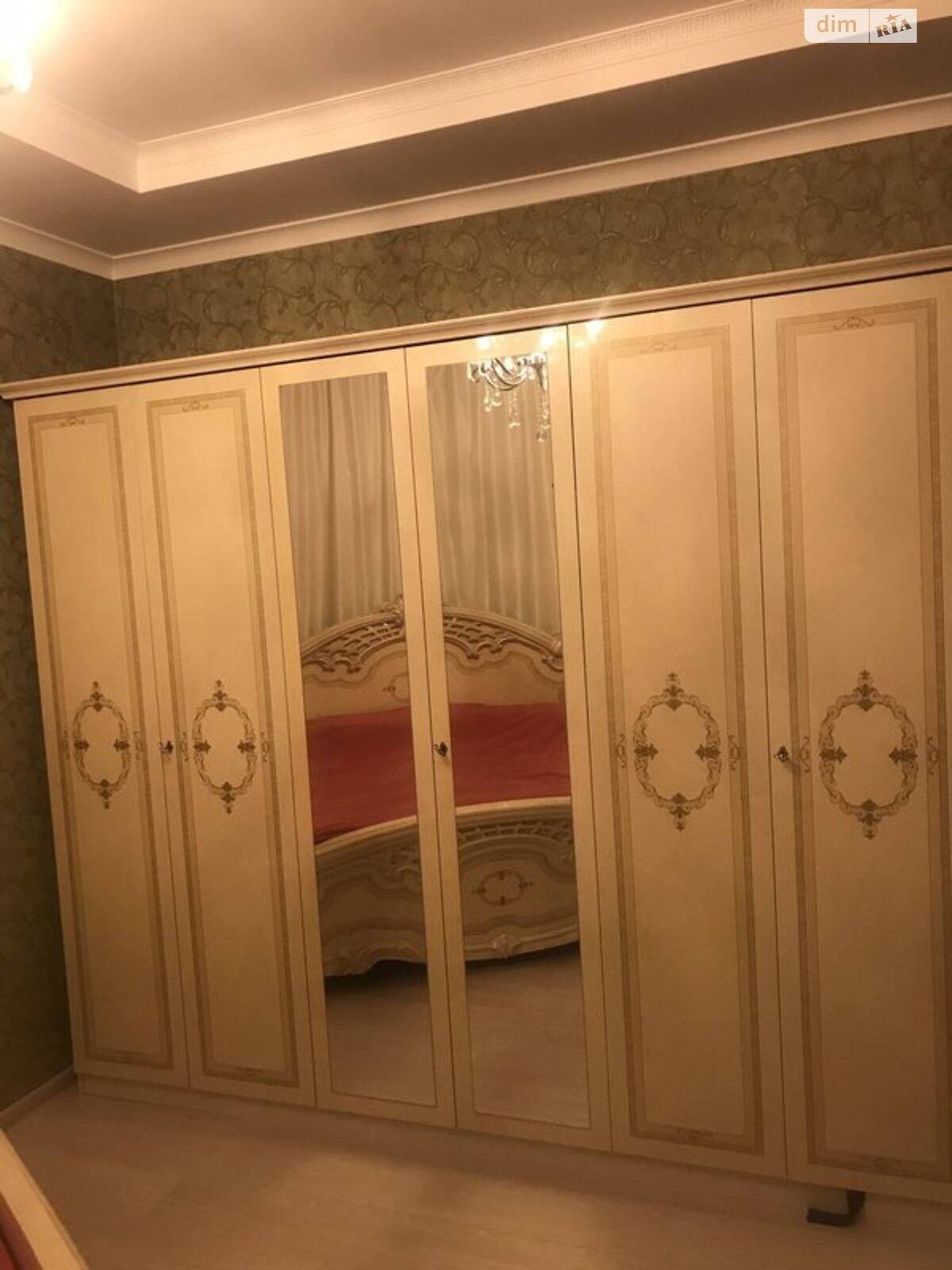 трикімнатна квартира в Києві, район Голосіївський, на вул. Михайла Максимовича 3Д в довготривалу оренду помісячно фото 1 трикімнатна квартира в Києві, район Голосіївський, на вул. Михайла Максимовича 3Д в довготривалу оренду помісячно фото 1
