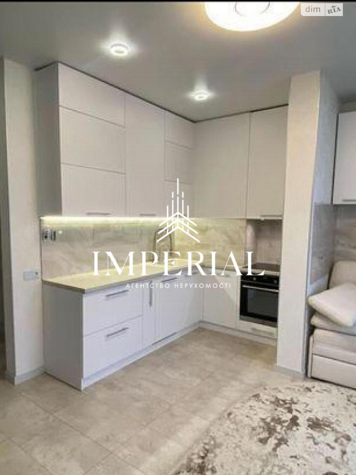 трехкомнатная квартира в Киеве, район Голосеевский, на ул. Ракетная 24 в аренду на долгий срок помесячно фото 1