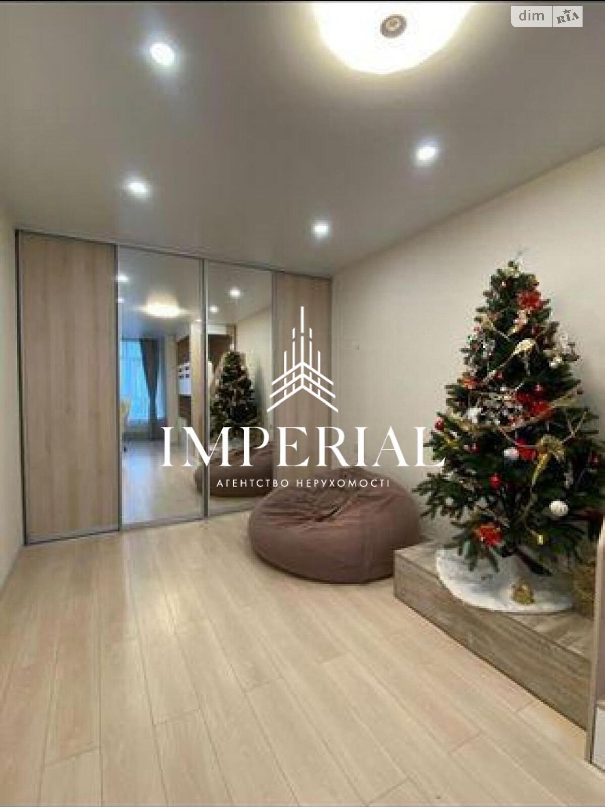 трехкомнатная квартира в Киеве, район Голосеевский, на ул. Ракетная 24 в аренду на долгий срок помесячно фото 1