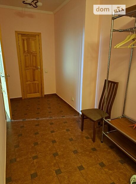 двухкомнатная квартира с мебелью в Киеве, район Голосеевский, на пер. Коломыйский 17 в аренду на долгий срок помесячно фото 1
