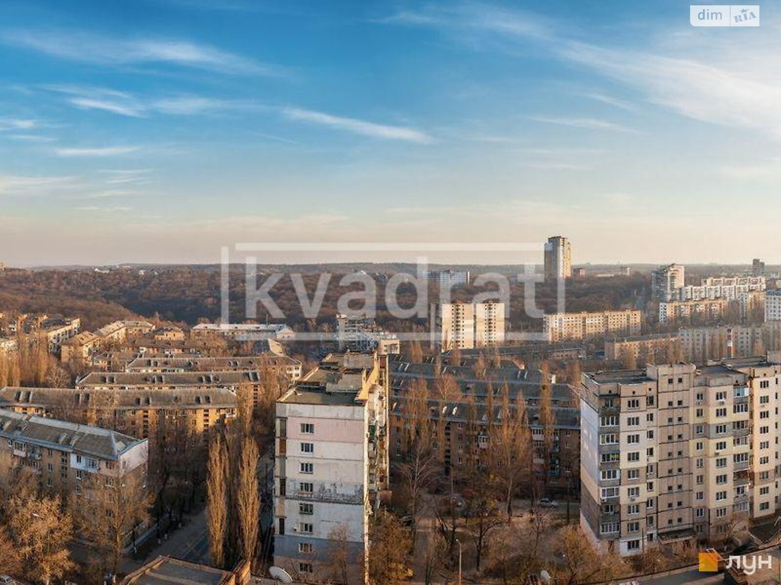 трехкомнатная квартира в Киеве, район Голосеевский, на пер. Коломыйский 17/31 в аренду на долгий срок помесячно фото 1