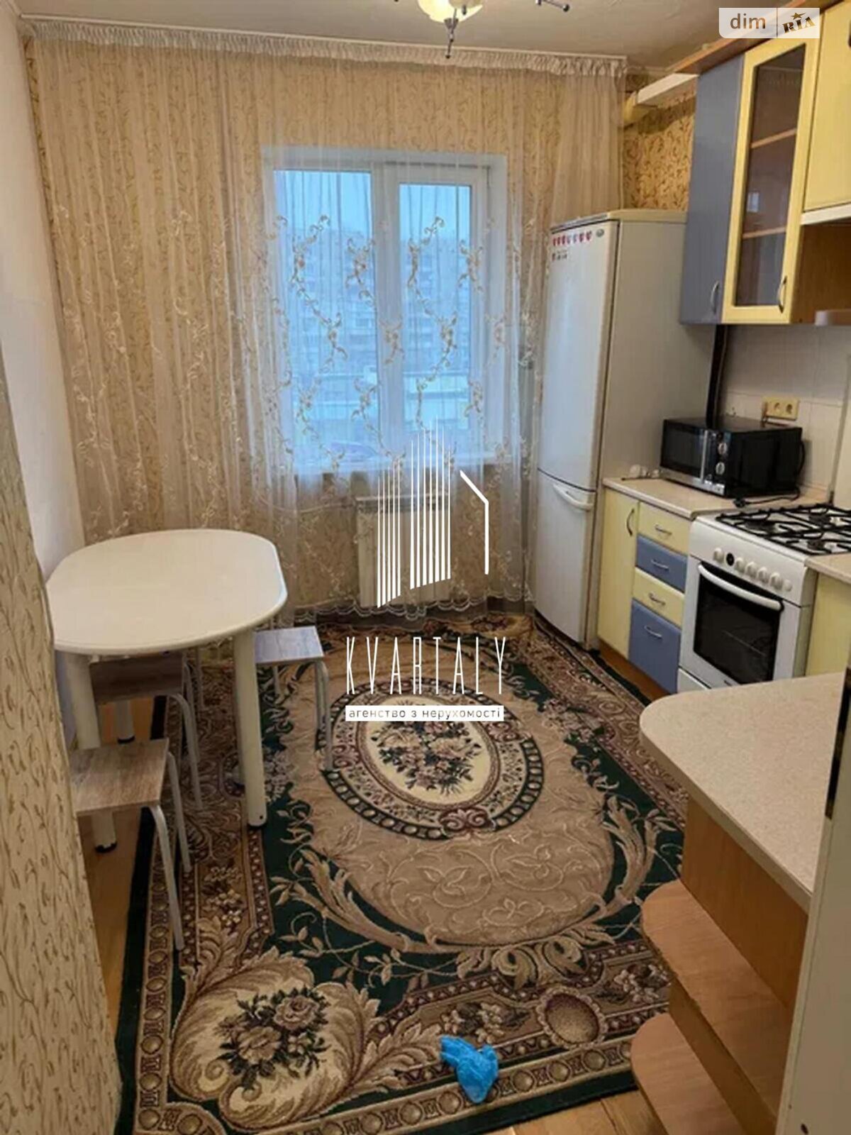 трехкомнатная квартира в Киеве, район Харьковский Массив, на ул. Архитектора Вербицкого 4А в аренду на долгий срок помесячно фото 1 трехкомнатная квартира в Киеве, район Харьковский Массив, на ул. Архитектора Вербицкого 4А в аренду на долгий срок помесячно фото 1