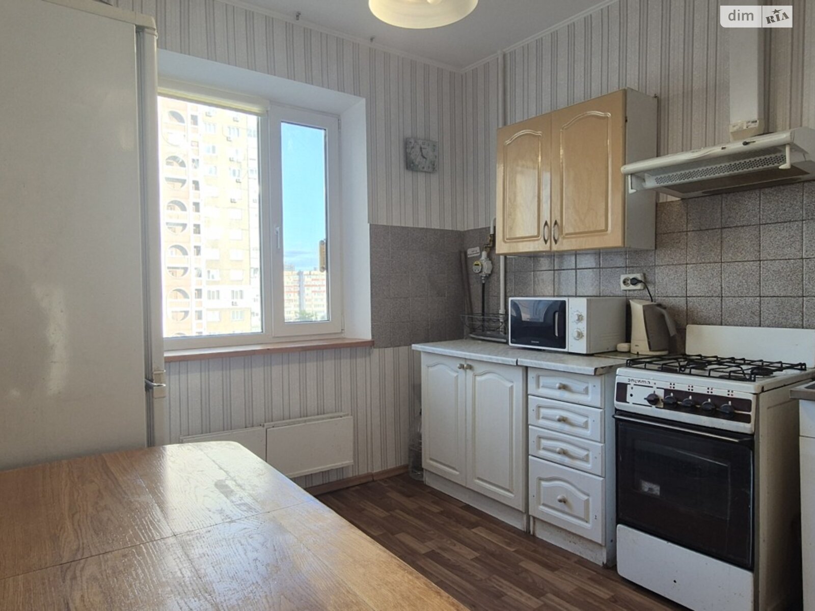 двухкомнатная квартира в Киеве, район Харьковский Массив, на ул. Архитектора Вербицкого 14Б в аренду на долгий срок помесячно фото 1 двухкомнатная квартира в Киеве, район Харьковский Массив, на ул. Архитектора Вербицкого 14Б в аренду на долгий срок помесячно фото 1