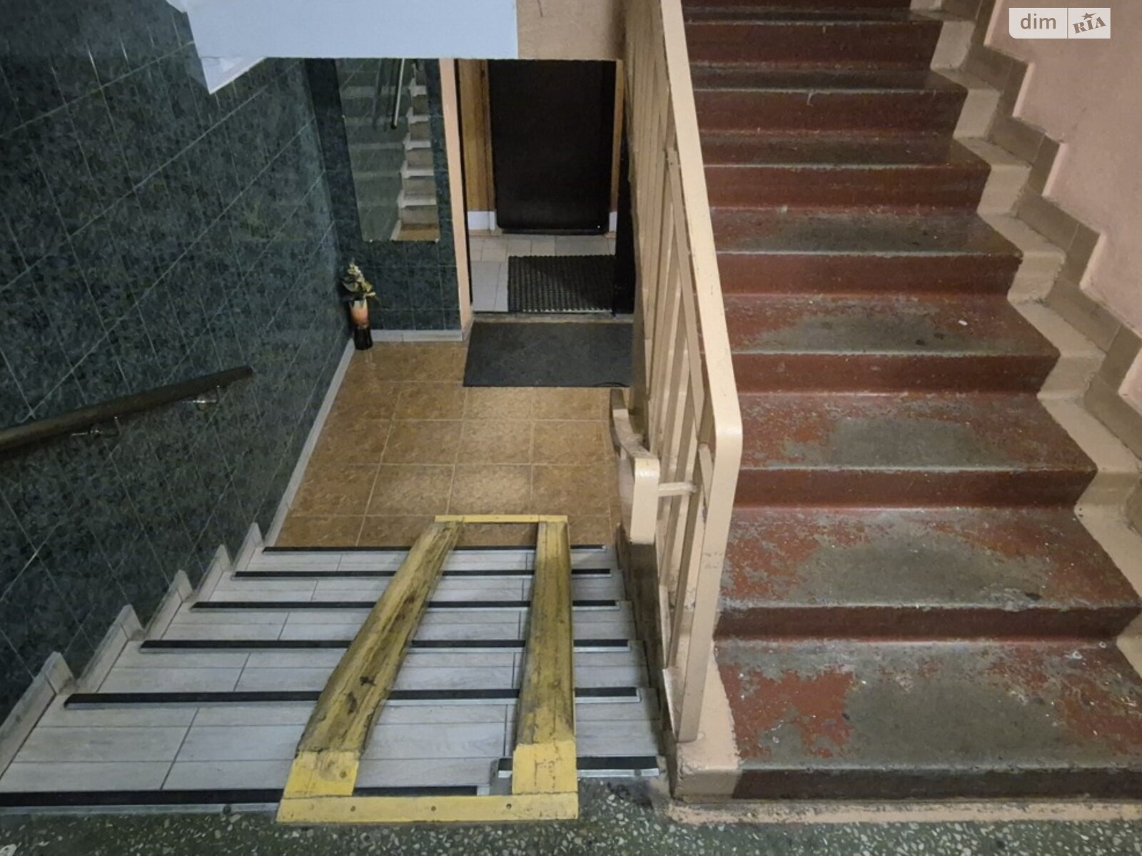 двухкомнатная квартира в Киеве, район Харьковский Массив, на ул. Архитектора Вербицкого 14Б в аренду на долгий срок помесячно фото 1 двухкомнатная квартира в Киеве, район Харьковский Массив, на ул. Архитектора Вербицкого 14Б в аренду на долгий срок помесячно фото 1