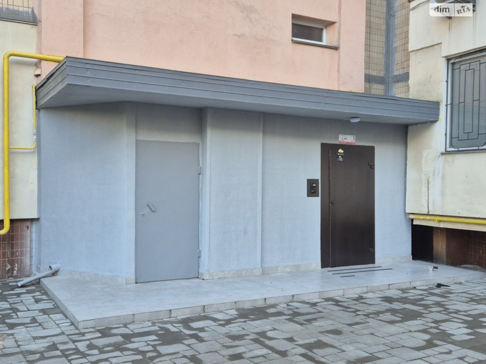 двухкомнатная квартира в Киеве, район Харьковский Массив, на ул. Архитектора Вербицкого 14Б в аренду на долгий срок помесячно фото 1 двухкомнатная квартира в Киеве, район Харьковский Массив, на ул. Архитектора Вербицкого 14Б в аренду на долгий срок помесячно фото 1