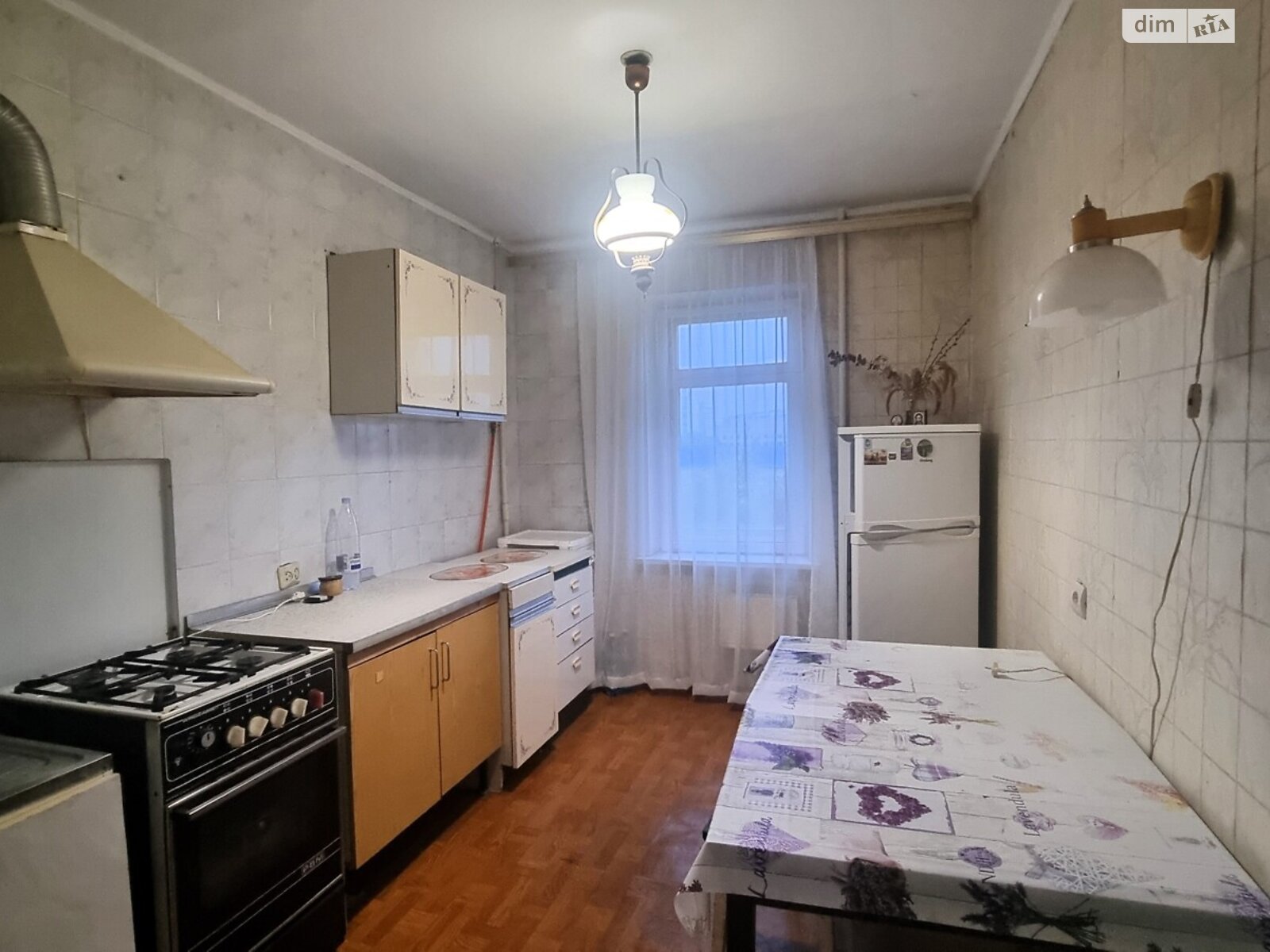 однокомнатная квартира в Киеве, район Харьковский Массив, на ул. Архитектора Вербицкого 8 в аренду на долгий срок помесячно фото 1 однокомнатная квартира в Киеве, район Харьковский Массив, на ул. Архитектора Вербицкого 8 в аренду на долгий срок помесячно фото 1