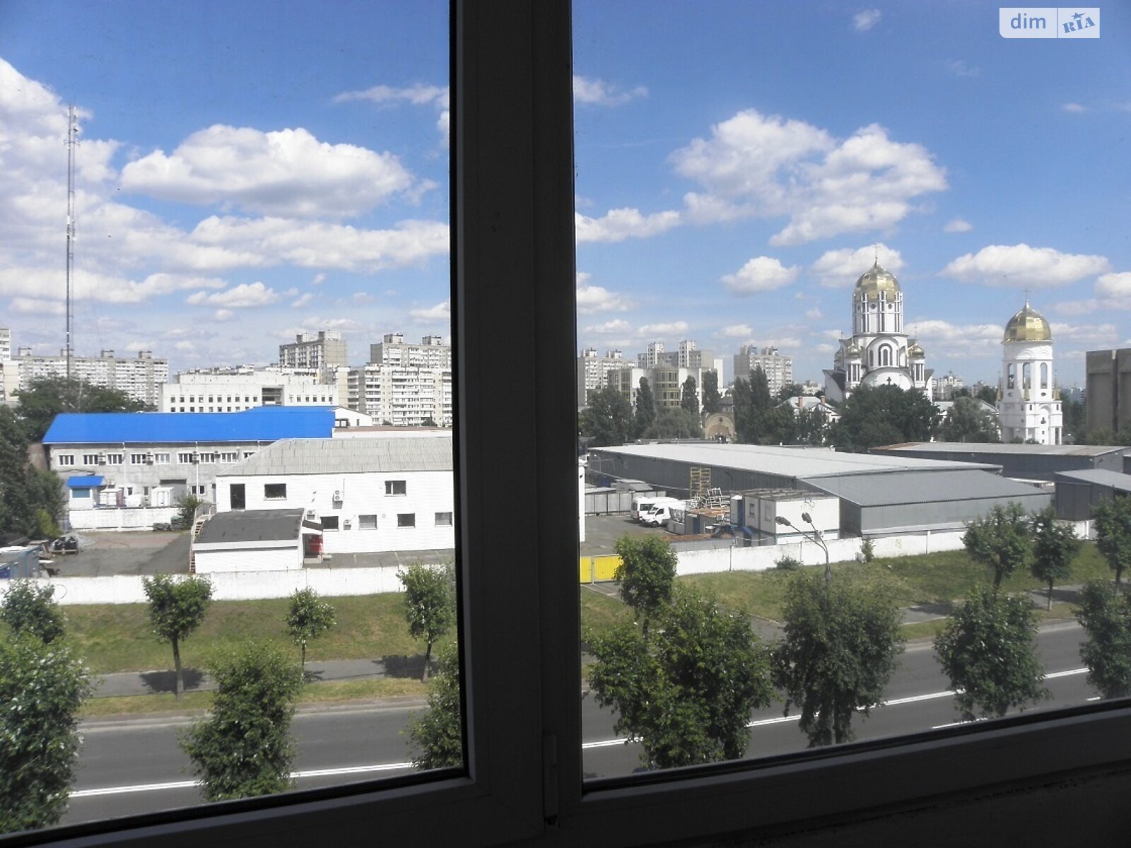 однокомнатная квартира в Киеве, район Харьковский Массив, на ул. Архитектора Вербицкого 8 в аренду на долгий срок помесячно фото 1 однокомнатная квартира в Киеве, район Харьковский Массив, на ул. Архитектора Вербицкого 8 в аренду на долгий срок помесячно фото 1