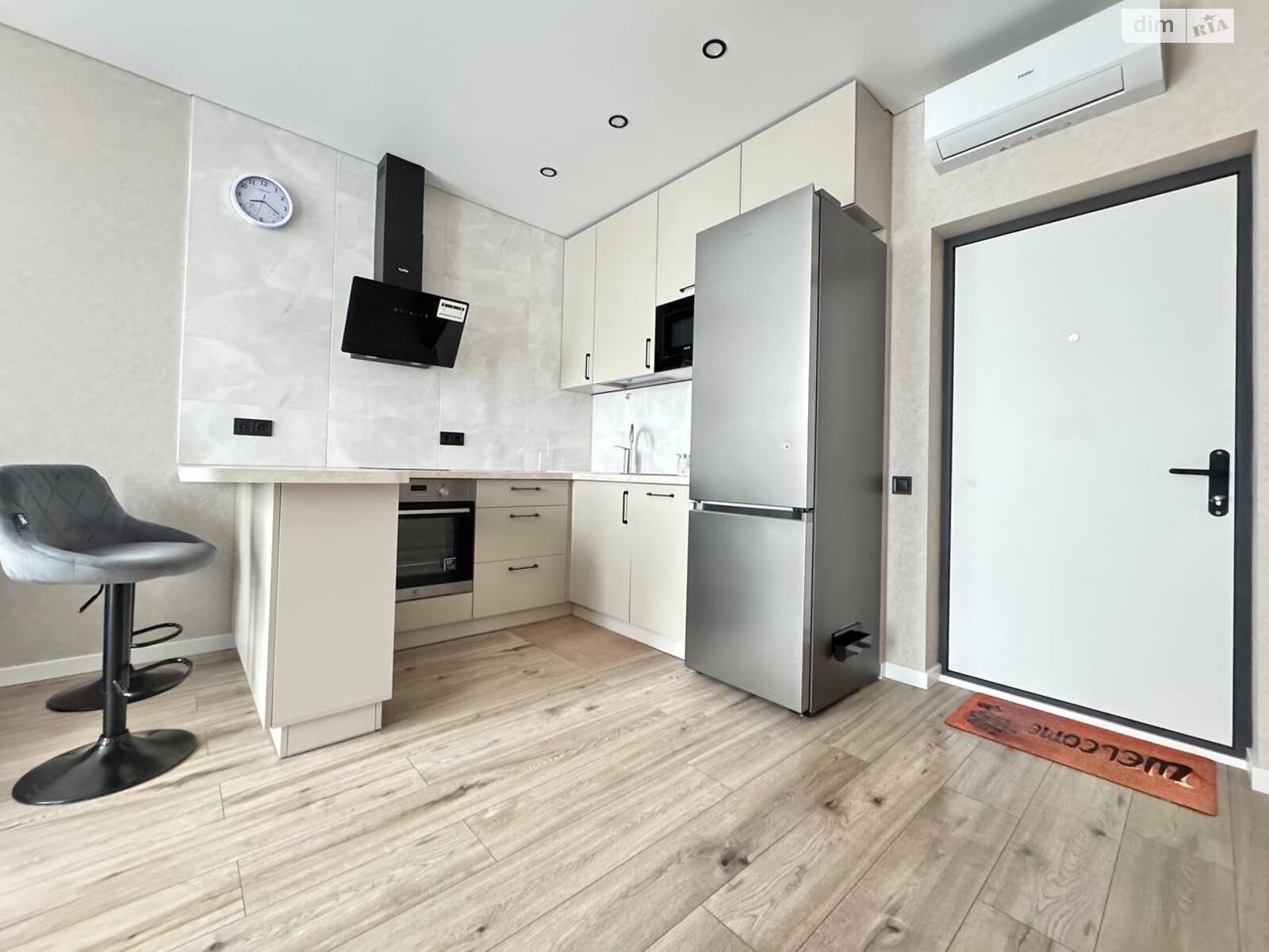 однокомнатная квартира в Киеве, район Харьковский Массив, на ул. Армянская 8 в аренду на долгий срок помесячно фото 1