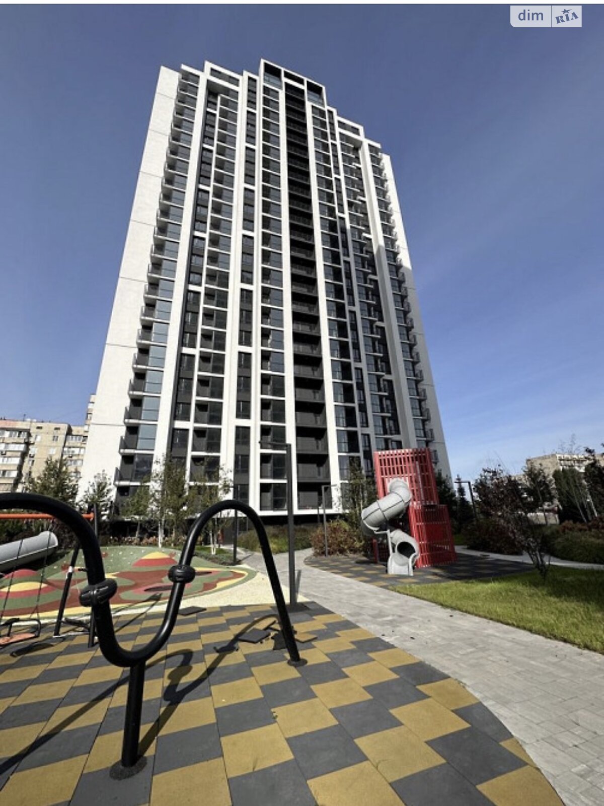 однокомнатная квартира в Киеве, район Харьковский Массив, на ул. Армянская 8 в аренду на долгий срок помесячно фото 1