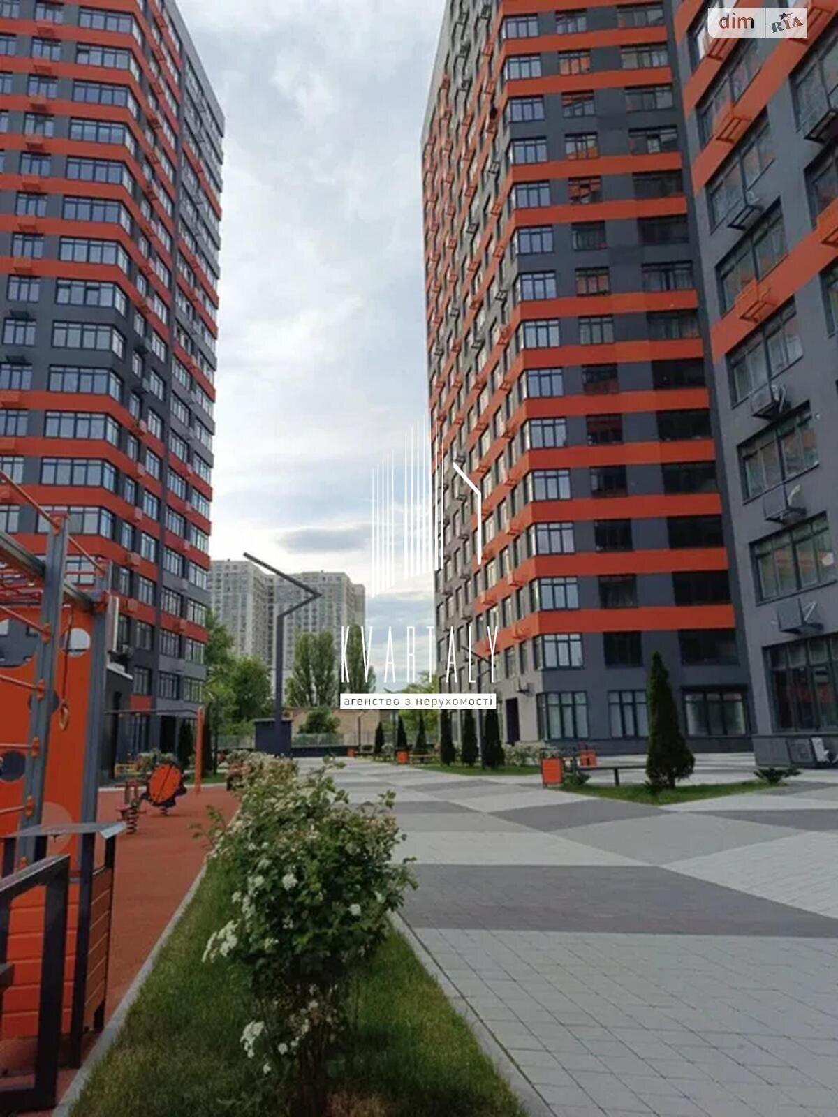 однокомнатная квартира в Киеве, район Харьковский Массив, на ул. Братьев Чибинеевых 8 в аренду на долгий срок помесячно фото 1 однокомнатная квартира в Киеве, район Харьковский Массив, на ул. Братьев Чибинеевых 8 в аренду на долгий срок помесячно фото 1