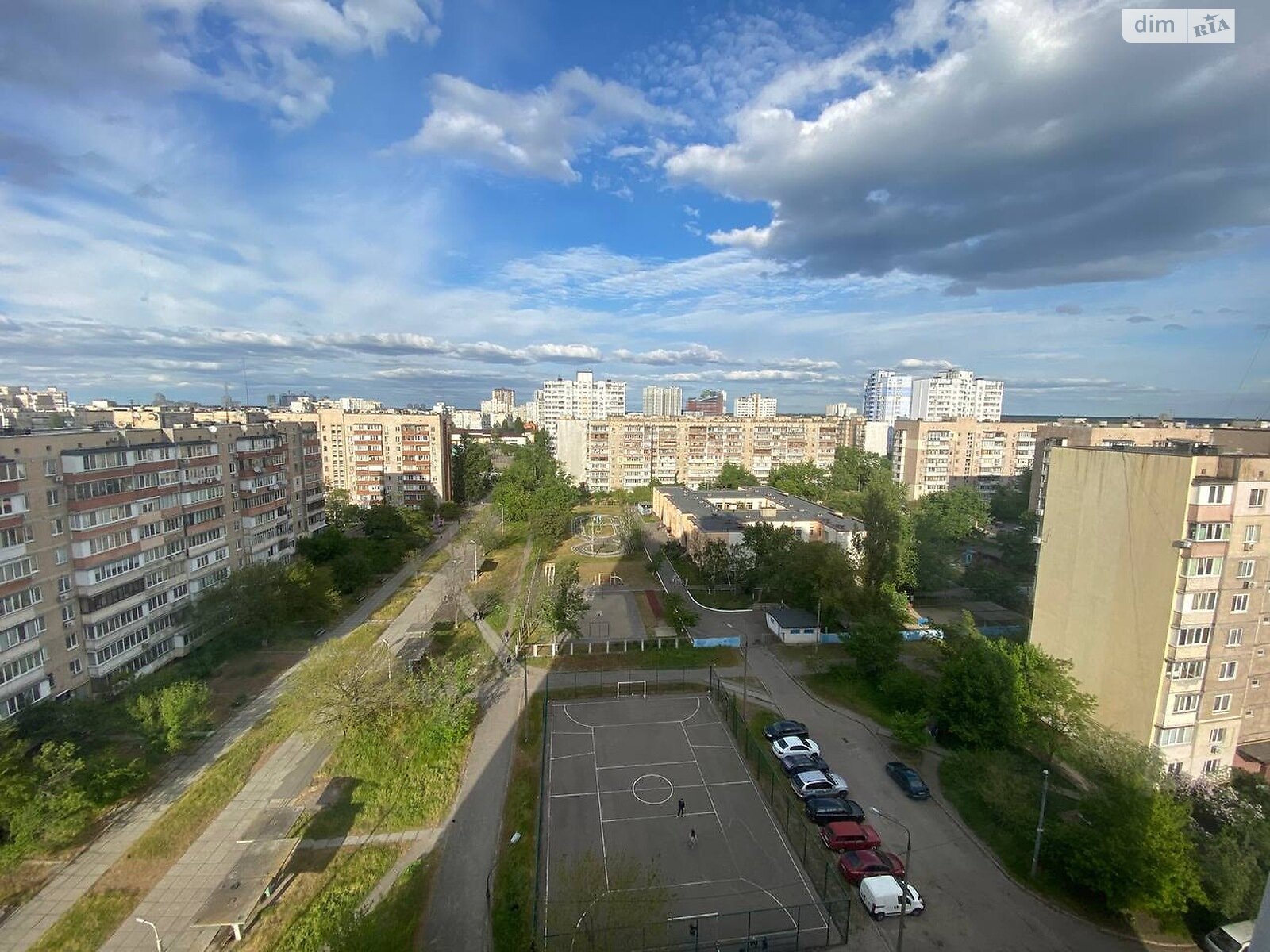 однокомнатная квартира в Киеве, район Харьковский Массив, на ул. Братства тарасовцев 9А в аренду на долгий срок помесячно фото 1 однокомнатная квартира в Киеве, район Харьковский Массив, на ул. Братства тарасовцев 9А в аренду на долгий срок помесячно фото 1
