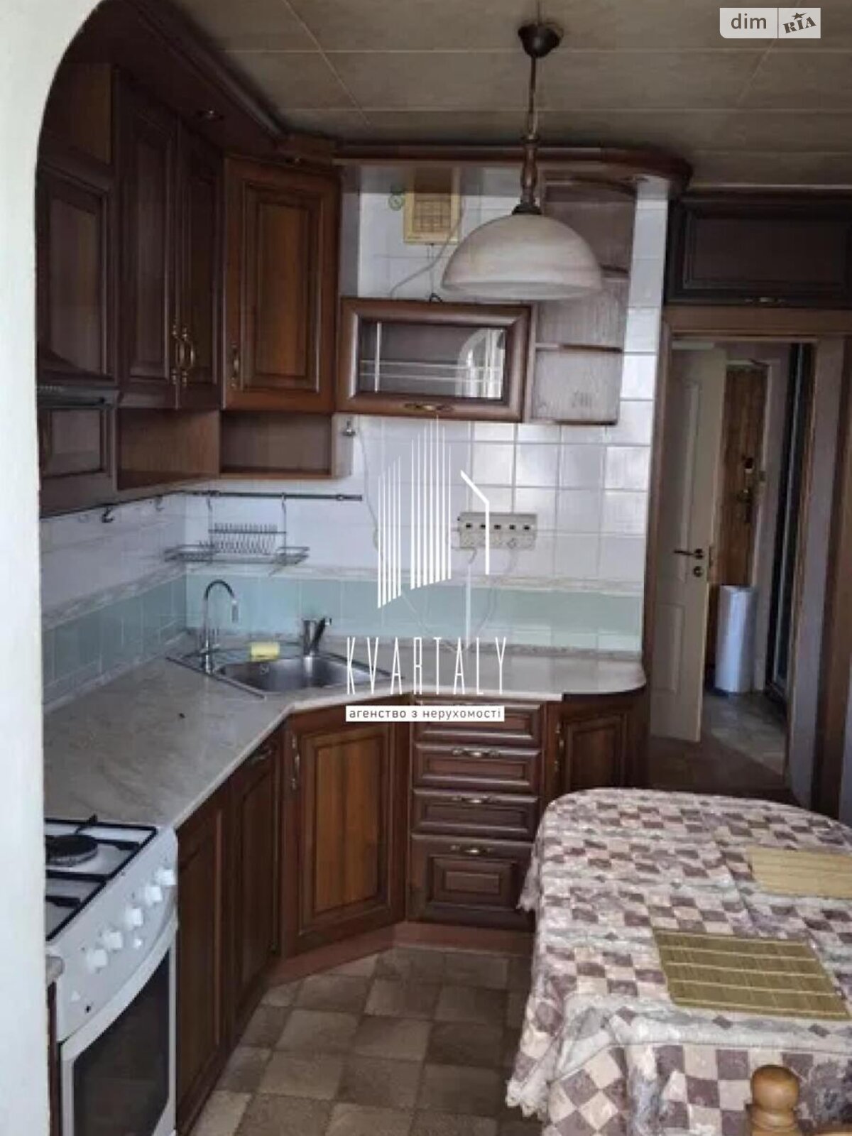 однокомнатная квартира в Киеве, район Харьковский Массив, на ул. Горловская 38/40 в аренду на долгий срок помесячно фото 1 однокомнатная квартира в Киеве, район Харьковский Массив, на ул. Горловская 38/40 в аренду на долгий срок помесячно фото 1