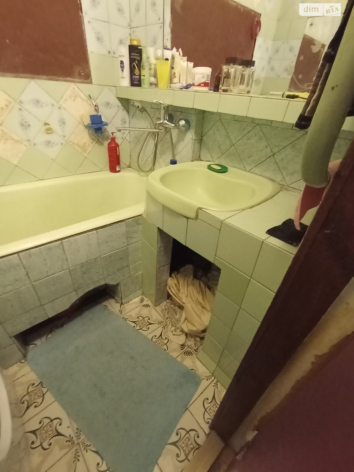 двокімнатна квартира в Києві, район Харківський Масив, на шосе Харківське 60 в довготривалу оренду помісячно фото 1 двокімнатна квартира в Києві, район Харківський Масив, на шосе Харківське 60 в довготривалу оренду помісячно фото 1