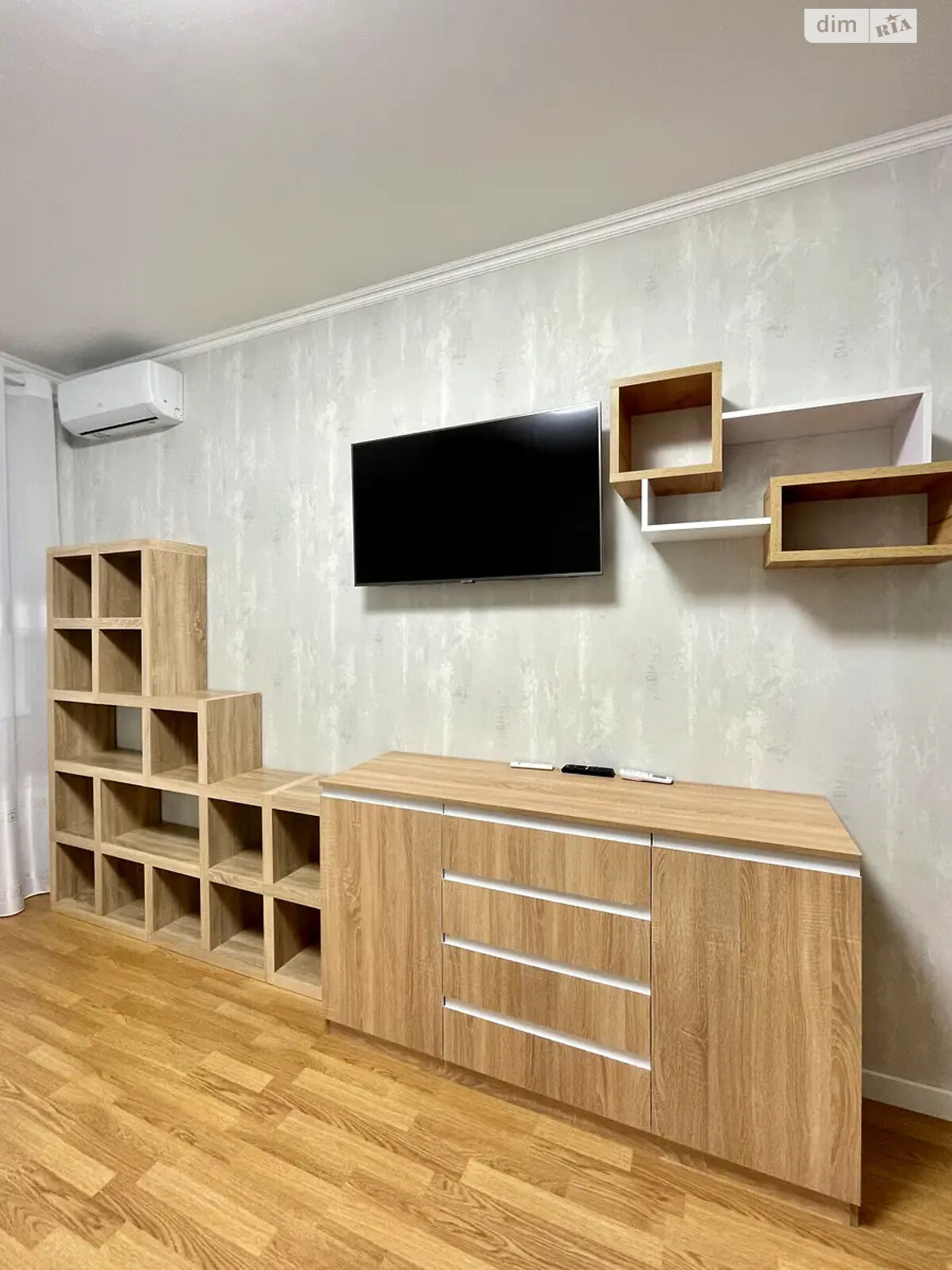 однокомнатная квартира в Киеве, район Харьковский Массив, на шоссе Харьковское 190 в аренду на долгий срок помесячно фото 1