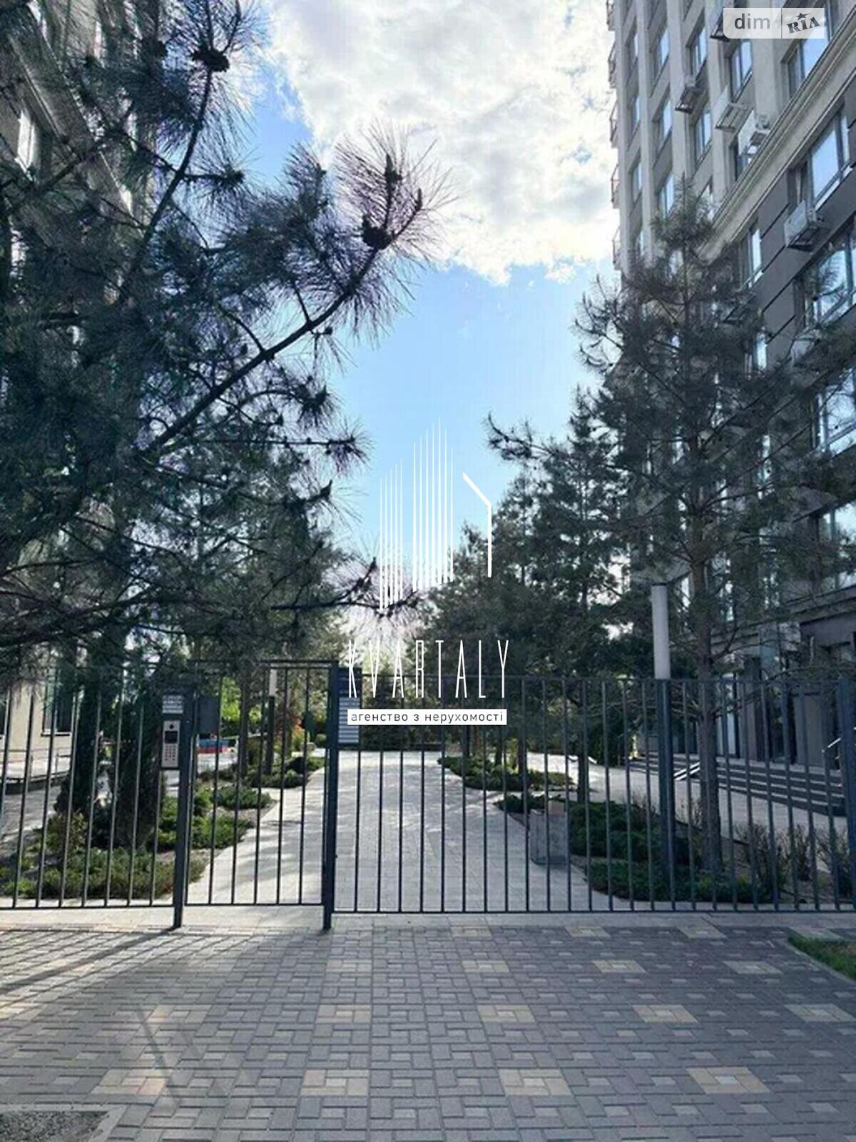 однокімнатна квартира в Києві, район Харківський Масив, на вул. Кам’янська 128 в довготривалу оренду помісячно фото 1 однокімнатна квартира в Києві, район Харківський Масив, на вул. Кам’янська 128 в довготривалу оренду помісячно фото 1