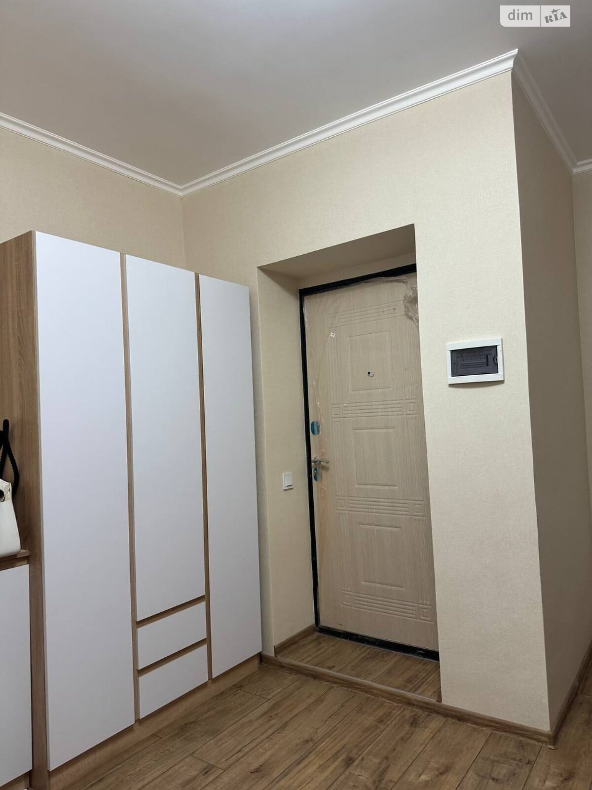 однокімнатна квартира в Києві, район Харківський Масив, на вул. Кам’янська 123 в довготривалу оренду помісячно фото 1 однокімнатна квартира в Києві, район Харківський Масив, на вул. Кам’янська 123 в довготривалу оренду помісячно фото 1