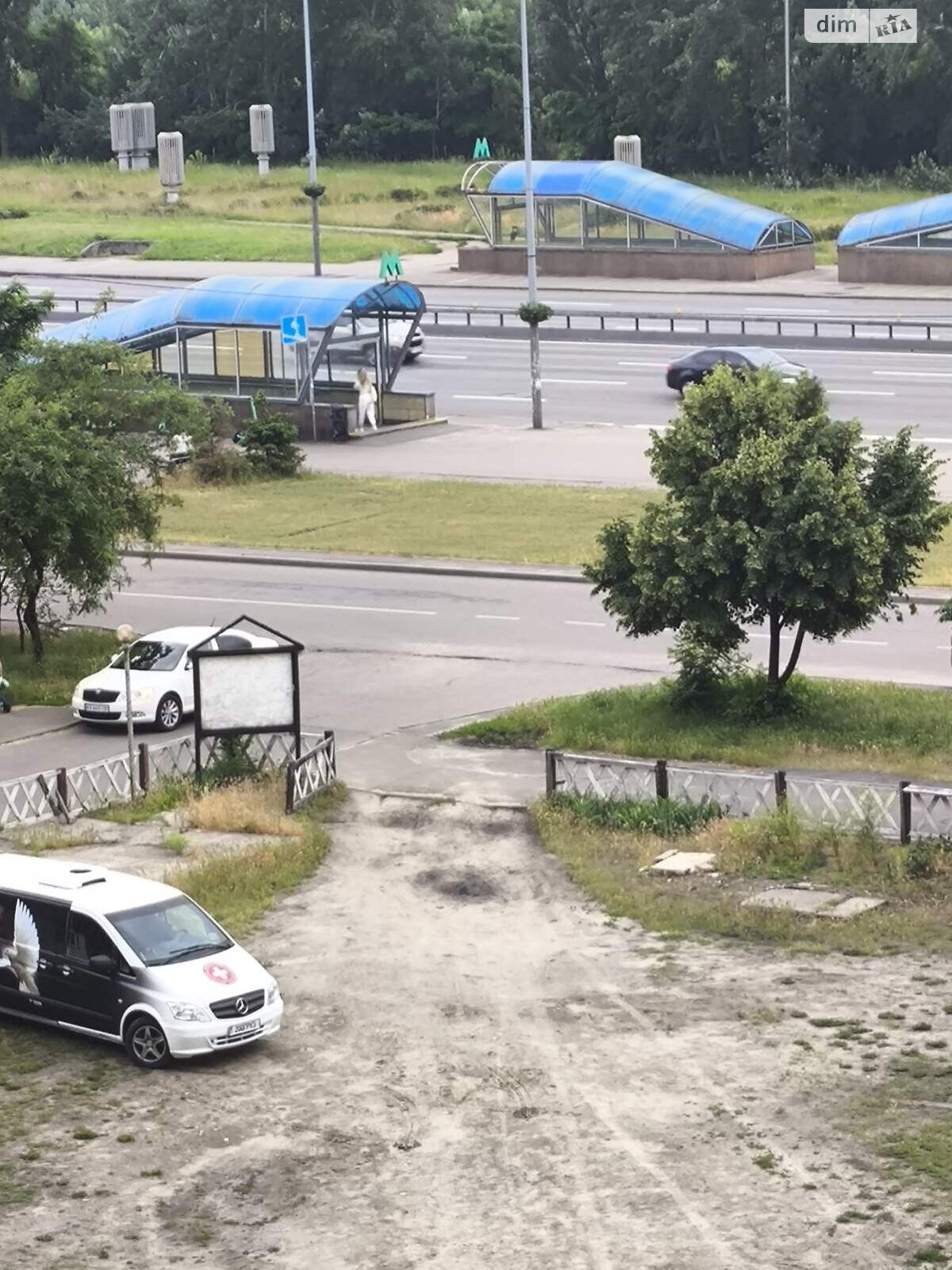 двухкомнатная квартира в Киеве, район Харьковский Массив, на просп. Николая Бажана 9А в аренду на долгий срок помесячно фото 1 двухкомнатная квартира в Киеве, район Харьковский Массив, на просп. Николая Бажана 9А в аренду на долгий срок помесячно фото 1