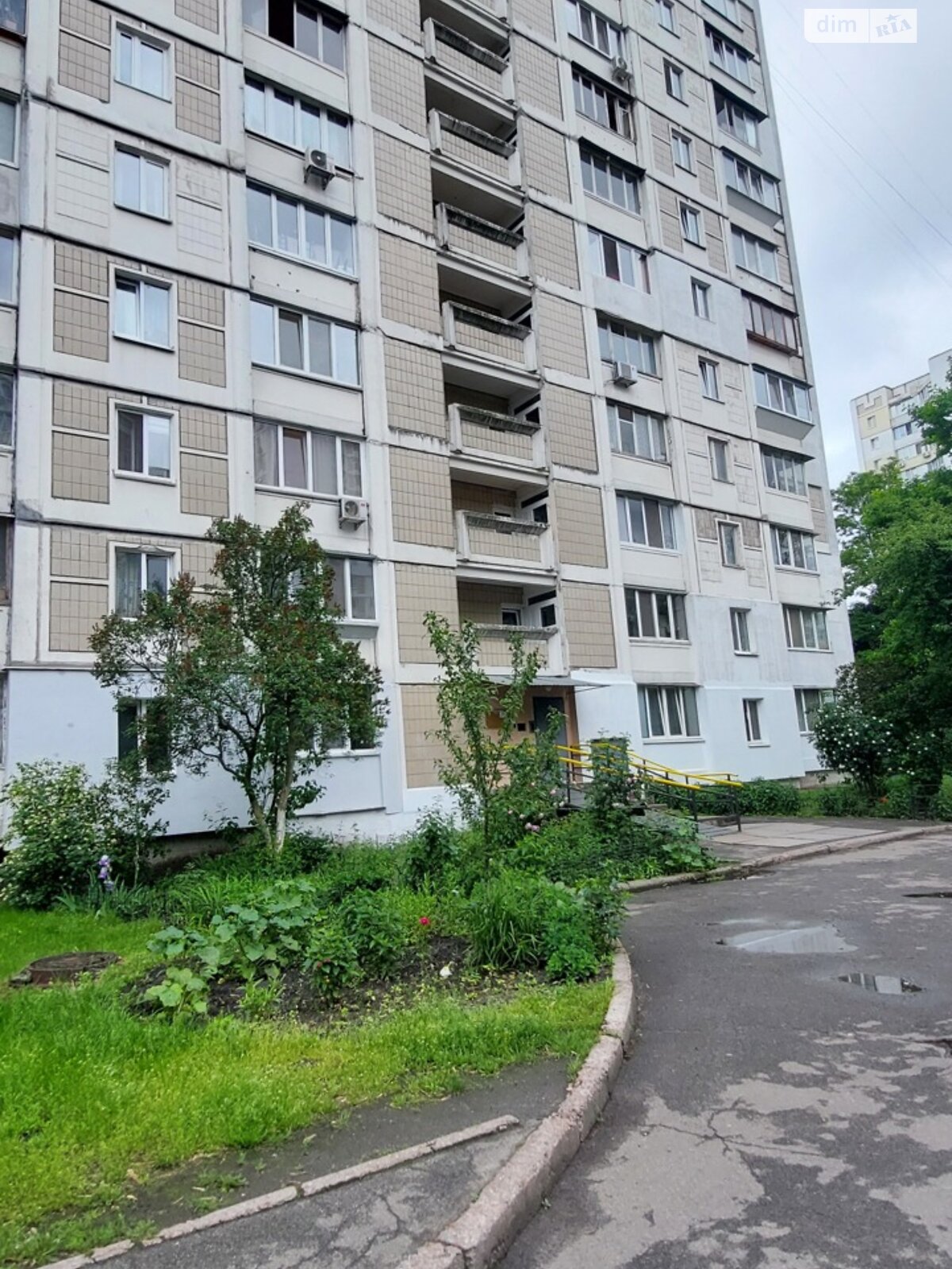однокімнатна квартира в Києві, район Харківський Масив, на вул. Тростянецька 5Б в довготривалу оренду помісячно фото 1 однокімнатна квартира в Києві, район Харківський Масив, на вул. Тростянецька 5Б в довготривалу оренду помісячно фото 1