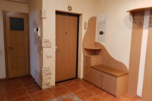 трикімнатна квартира в Києві, на вул. Хмельницька 10 в довготривалу оренду помісячно фото 2