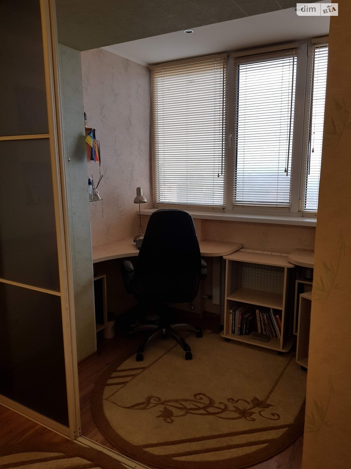 трикімнатна квартира в Києві, на вул. Хмельницька 10 в довготривалу оренду помісячно фото 1