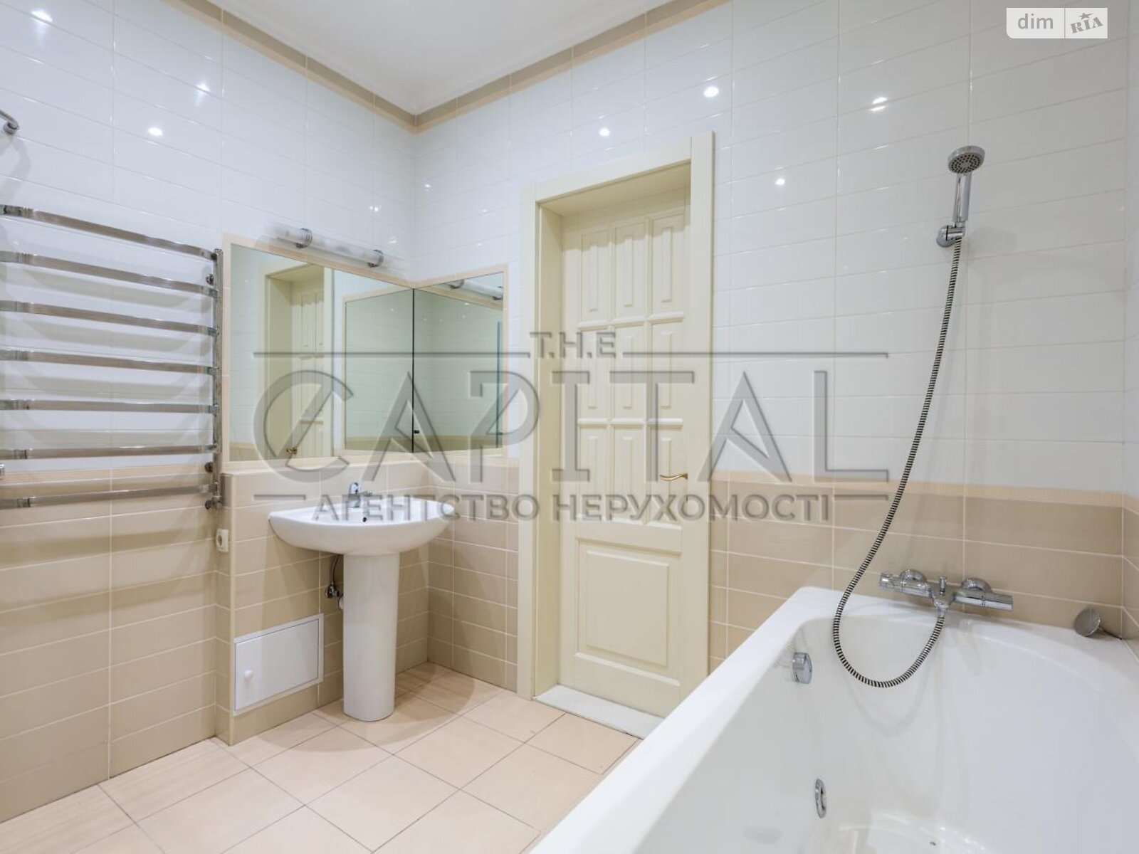 четырехкомнатная квартира без мебели в Киеве, на ул. Ирининская 5/24 в аренду на долгий срок помесячно фото 1