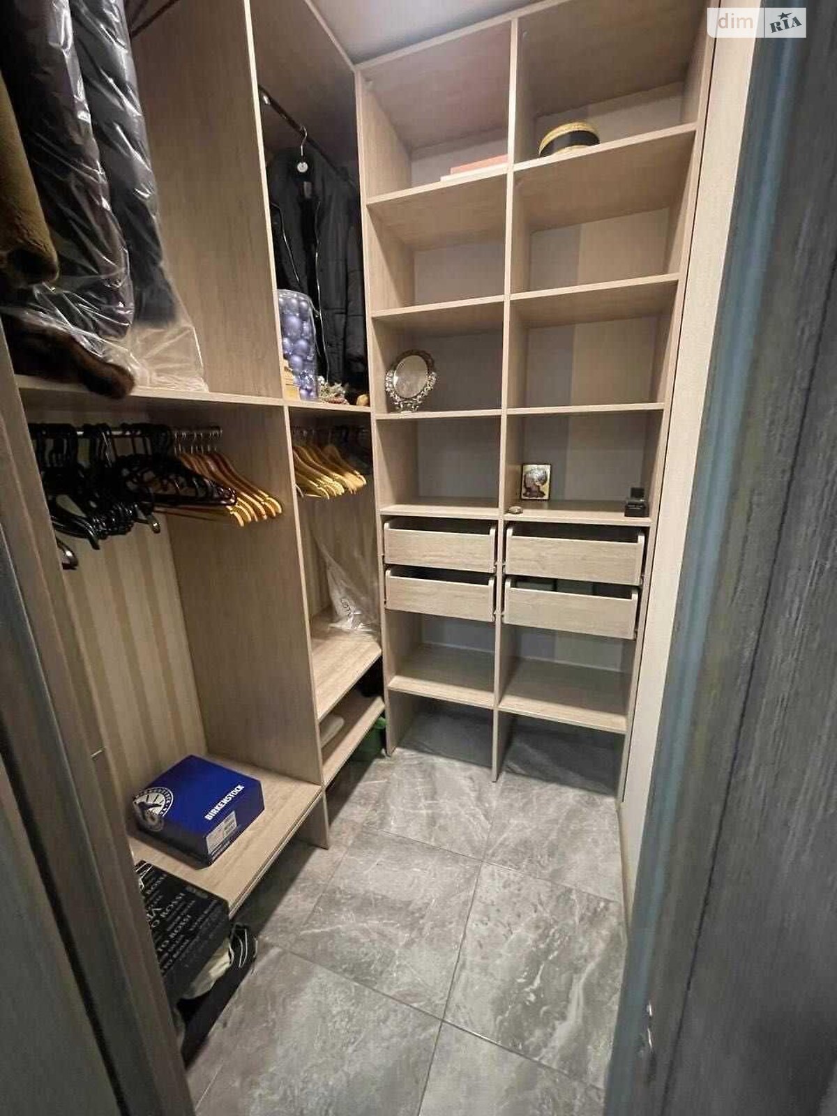 однокомнатная квартира в Киеве, район Жуляны, на просп. Валерия Лобановского 39А в аренду на долгий срок помесячно фото 1 однокомнатная квартира в Киеве, район Жуляны, на просп. Валерия Лобановского 39А в аренду на долгий срок помесячно фото 1