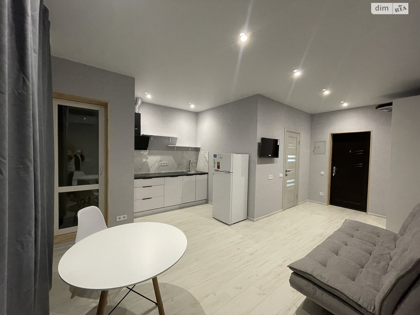 однокімнатна квартира в Києві, район Жуляни, на вул. Михайла Дерегуса 42 в довготривалу оренду помісячно фото 1 однокімнатна квартира в Києві, район Жуляни, на вул. Михайла Дерегуса 42 в довготривалу оренду помісячно фото 1