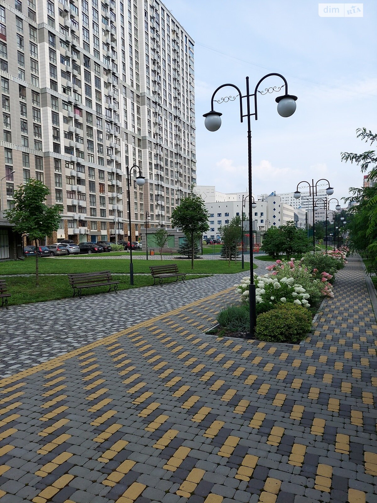 двокімнатна квартира в Києві, район Печерський, на вул. Кахи Бендукідзе 2 в довготривалу оренду помісячно фото 1 двокімнатна квартира в Києві, район Печерський, на вул. Кахи Бендукідзе 2 в довготривалу оренду помісячно фото 1