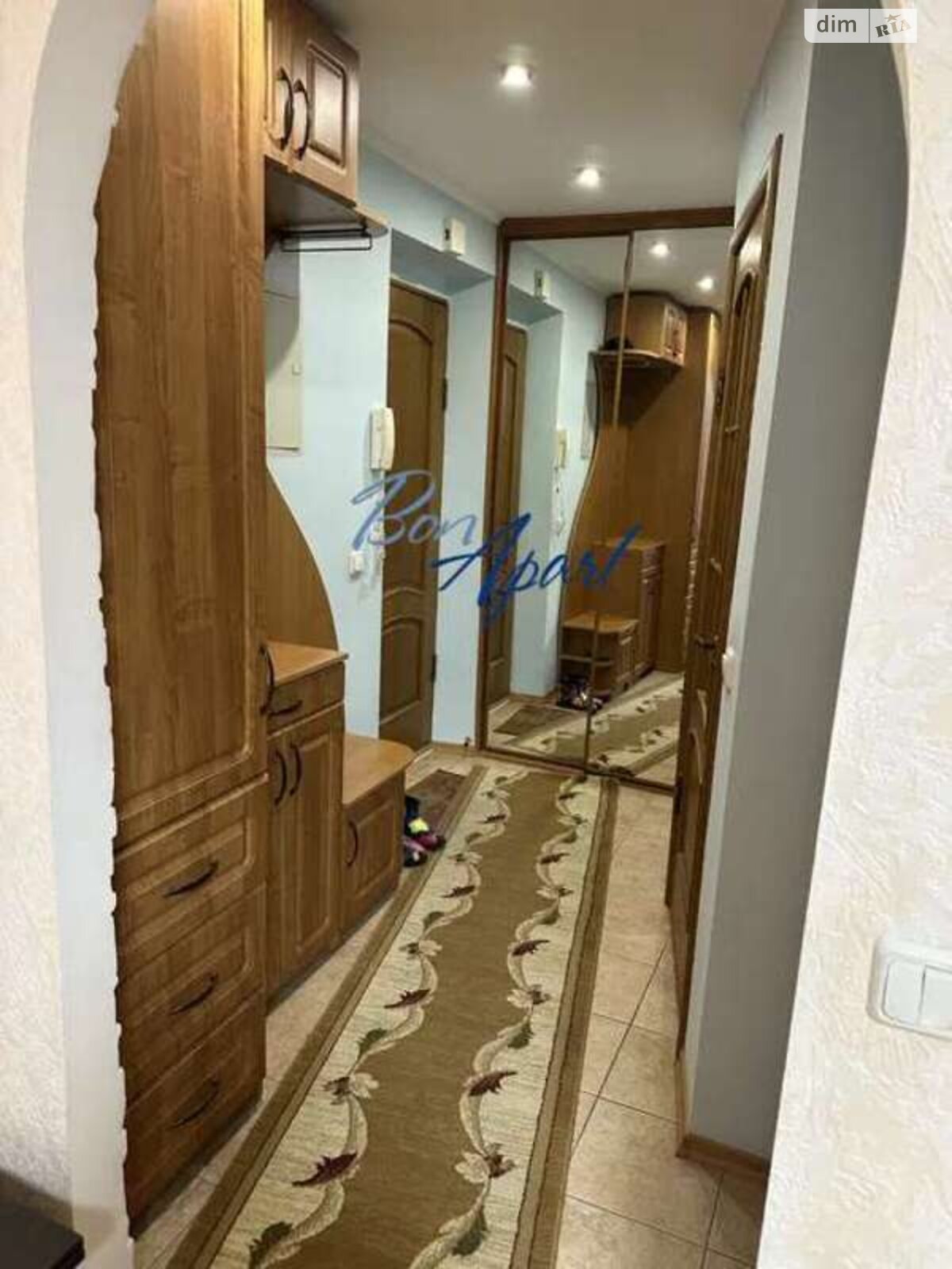 однокімнатна квартира в Києві, район Караваєві Дачі, на вул. Борщагівська 133 в довготривалу оренду помісячно фото 1 однокімнатна квартира в Києві, район Караваєві Дачі, на вул. Борщагівська 133 в довготривалу оренду помісячно фото 1