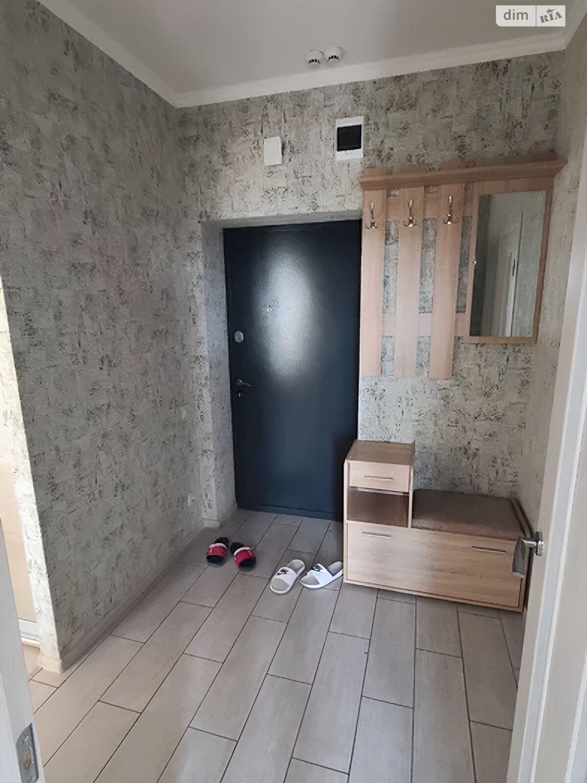 однокімнатна квартира в Києві, район Караваєві Дачі, на вул. Нижньоключова 14 в довготривалу оренду помісячно фото 1 однокімнатна квартира в Києві, район Караваєві Дачі, на вул. Нижньоключова 14 в довготривалу оренду помісячно фото 1