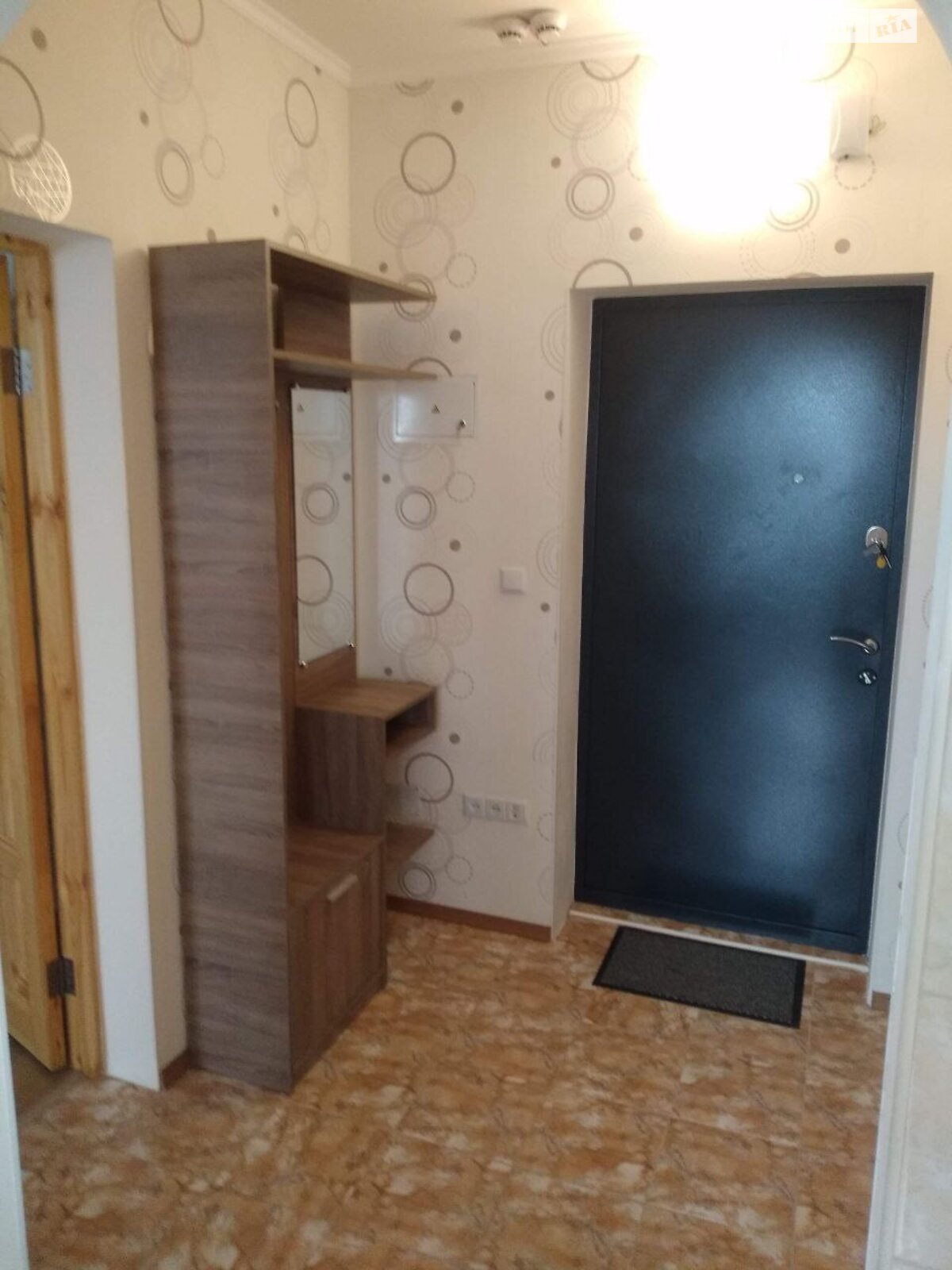 однокімнатна квартира в Києві, район Караваєві Дачі, на вул. Нижньоключова 14 в довготривалу оренду помісячно фото 1 однокімнатна квартира в Києві, район Караваєві Дачі, на вул. Нижньоключова 14 в довготривалу оренду помісячно фото 1