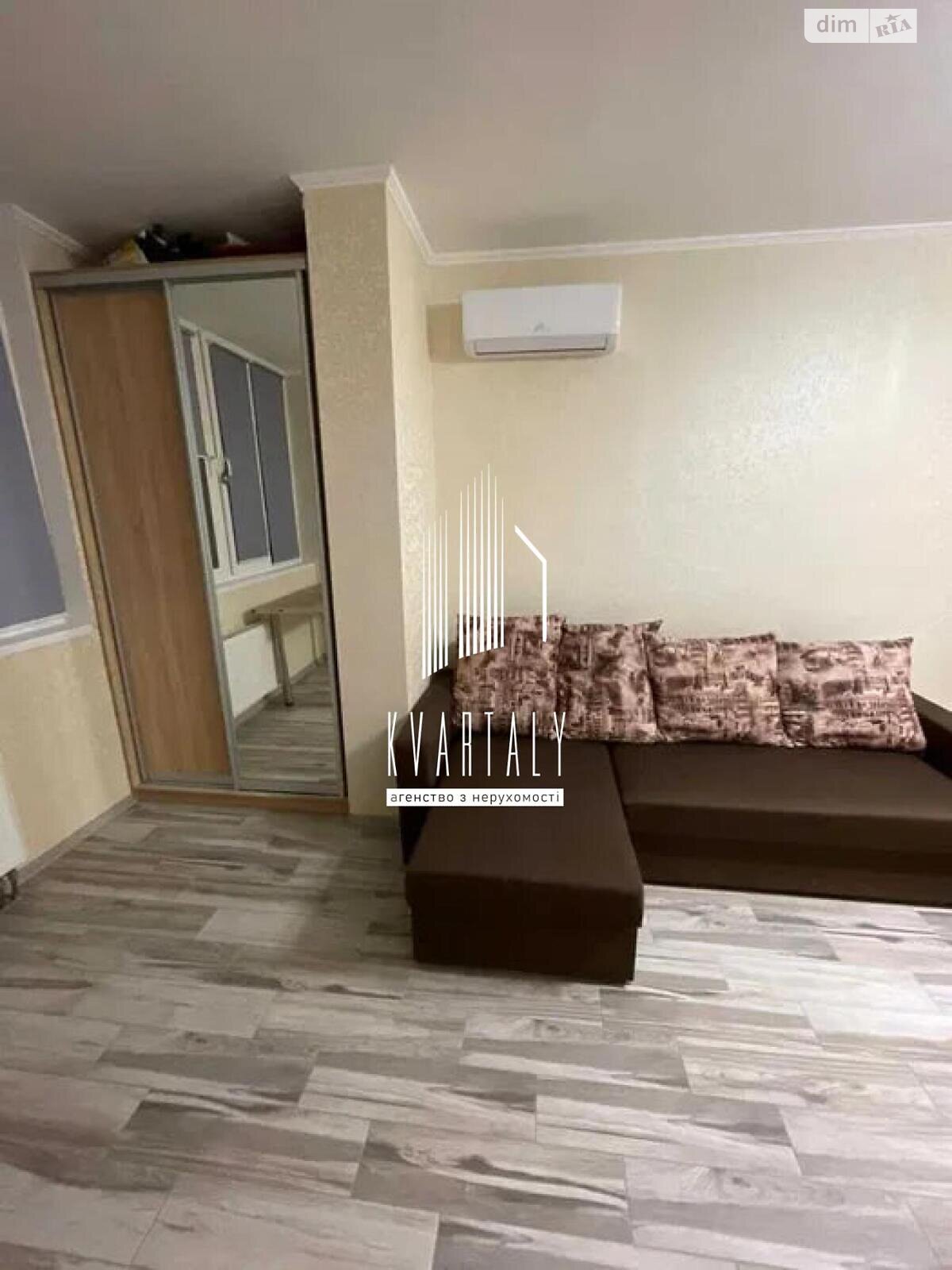 однокімнатна квартира в Києві, район Караваєві Дачі, на вул. Польова 73 в довготривалу оренду помісячно фото 1 однокімнатна квартира в Києві, район Караваєві Дачі, на вул. Польова 73 в довготривалу оренду помісячно фото 1