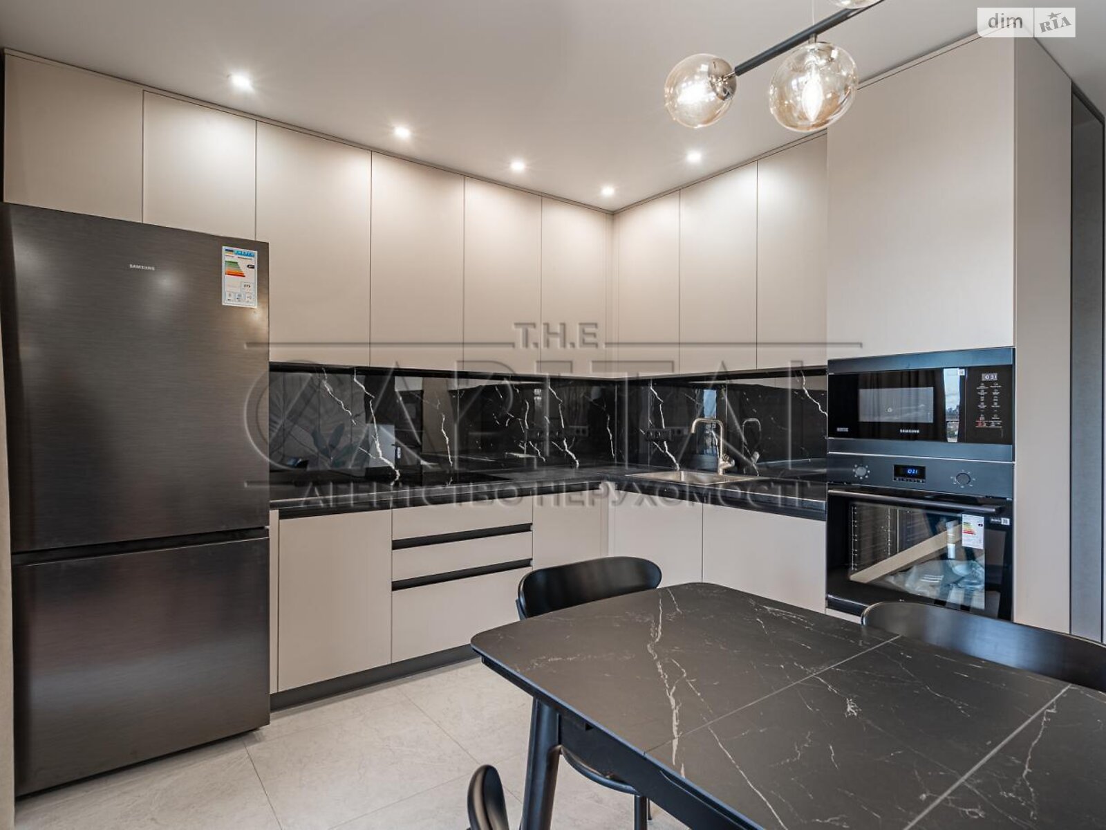 трехкомнатная квартира в Киеве, район Подольский, на ул. Кирилловская 37 в аренду на долгий срок помесячно фото 1 трехкомнатная квартира в Киеве, район Подольский, на ул. Кирилловская 37 в аренду на долгий срок помесячно фото 1