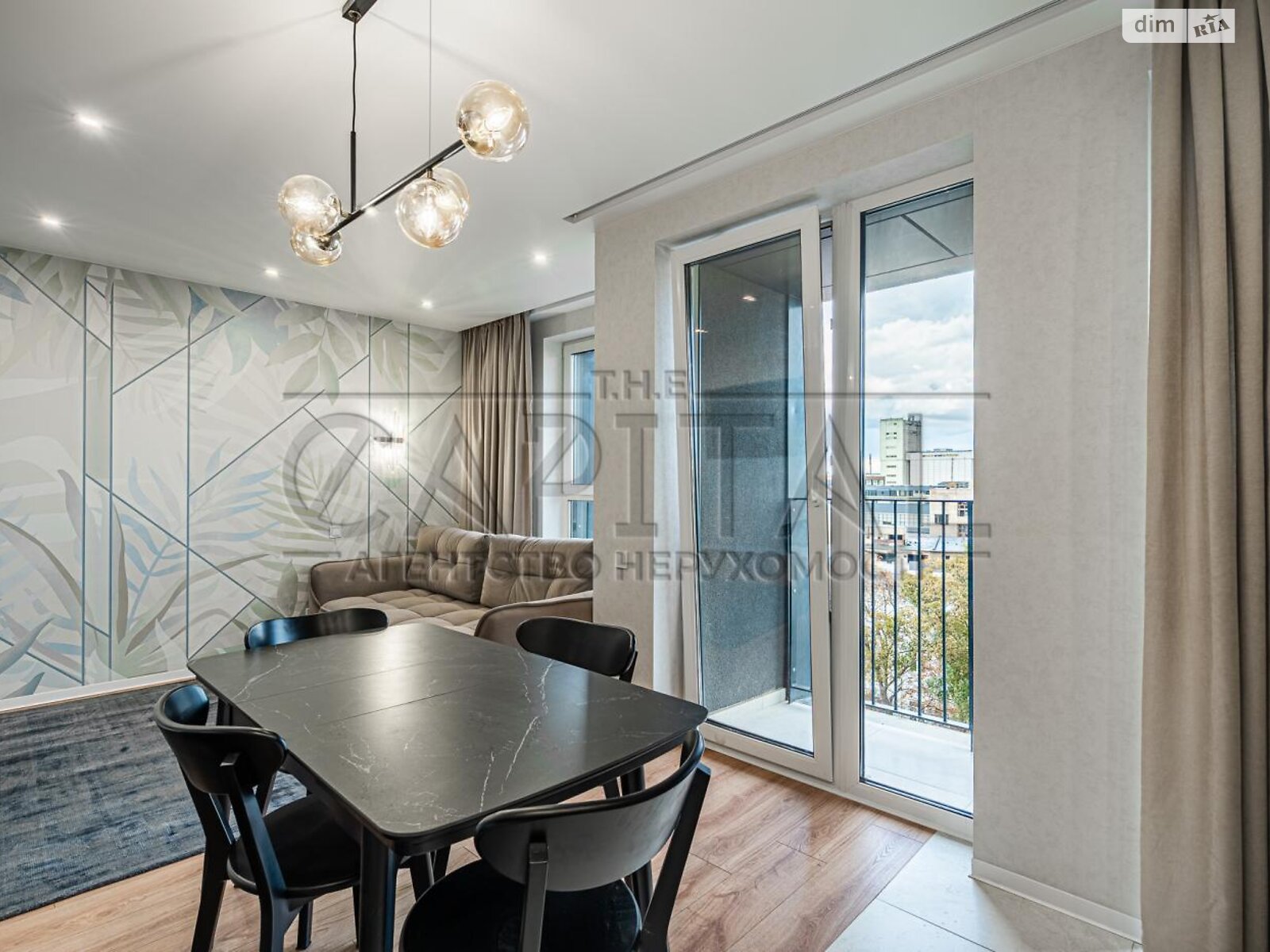 трехкомнатная квартира в Киеве, район Подольский, на ул. Кирилловская 37 в аренду на долгий срок помесячно фото 1 трехкомнатная квартира в Киеве, район Подольский, на ул. Кирилловская 37 в аренду на долгий срок помесячно фото 1