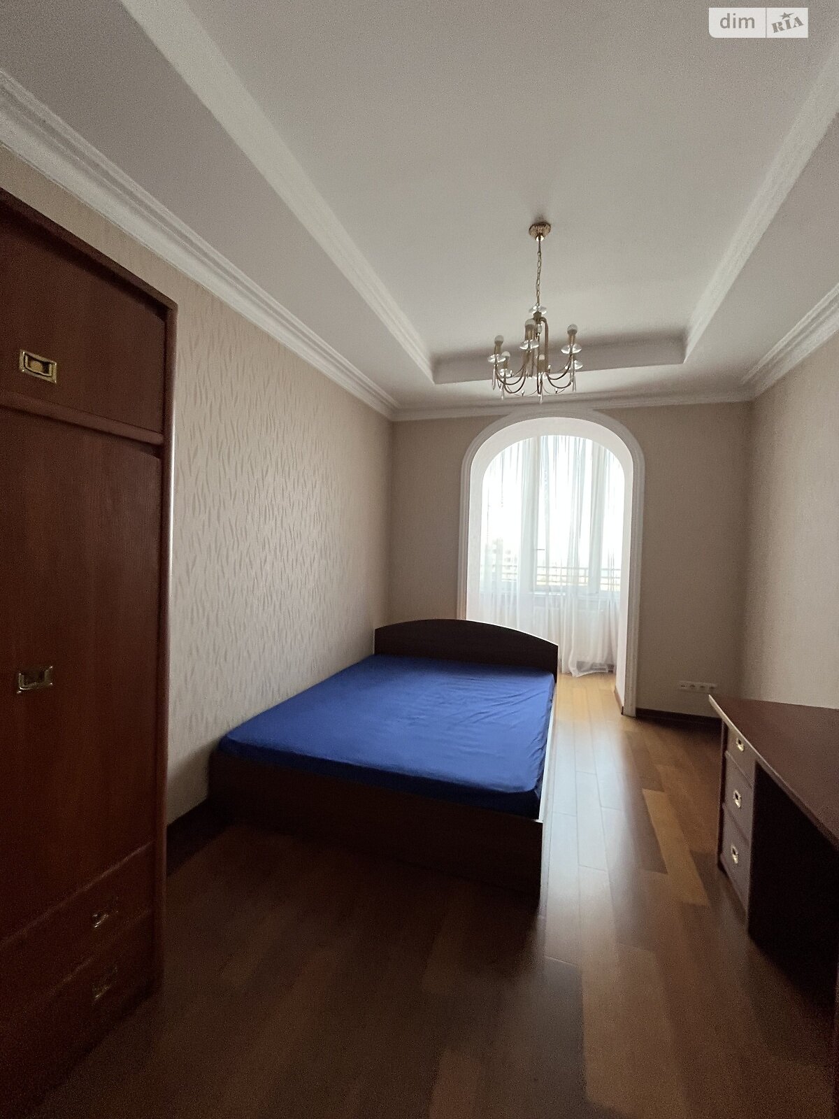четырехкомнатная квартира в Киеве, на ул. Коновальца Евгения 32В в аренду на долгий срок помесячно фото 1