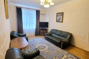 трехкомнатная квартира в Киеве, район Кудрявец, на ул. Николая Пимоненко 4 в аренду на долгий срок помесячно фото 2