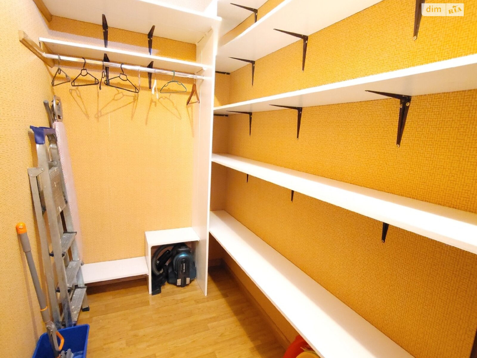 трехкомнатная квартира в Киеве, район Кудрявец, на ул. Николая Пимоненко 4 в аренду на долгий срок помесячно фото 1 трехкомнатная квартира в Киеве, район Кудрявец, на ул. Николая Пимоненко 4 в аренду на долгий срок помесячно фото 1