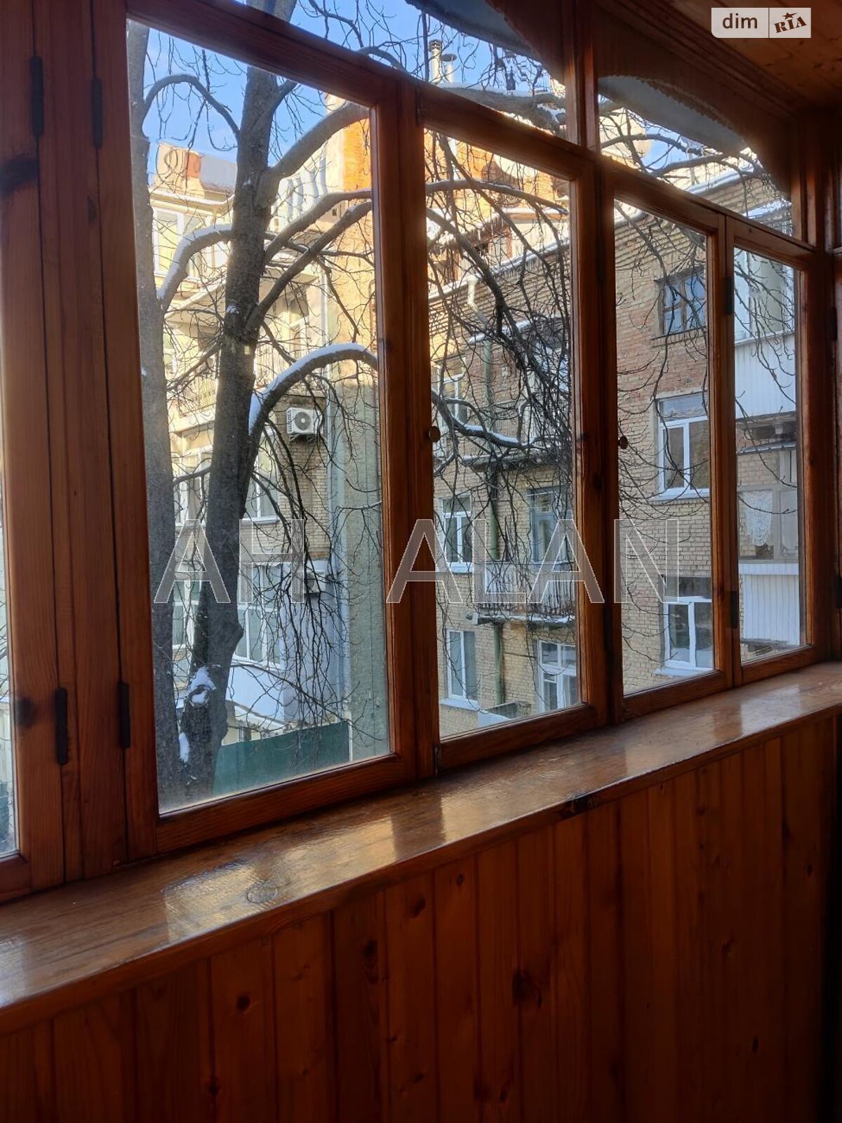 трехкомнатная квартира в Киеве, район Кудрявец, на ул. Обсерваторная 13/15 в аренду на долгий срок помесячно фото 1 трехкомнатная квартира в Киеве, район Кудрявец, на ул. Обсерваторная 13/15 в аренду на долгий срок помесячно фото 1