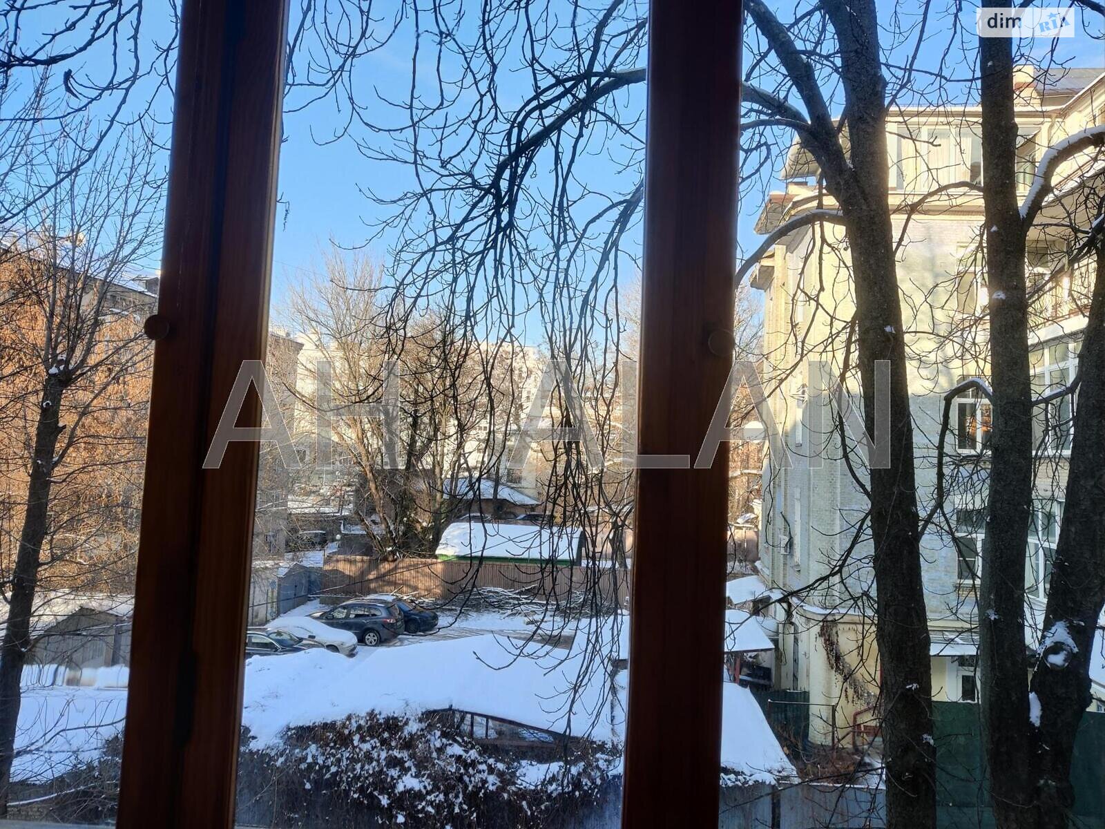 трехкомнатная квартира в Киеве, район Кудрявец, на ул. Обсерваторная 13/15 в аренду на долгий срок помесячно фото 1 трехкомнатная квартира в Киеве, район Кудрявец, на ул. Обсерваторная 13/15 в аренду на долгий срок помесячно фото 1